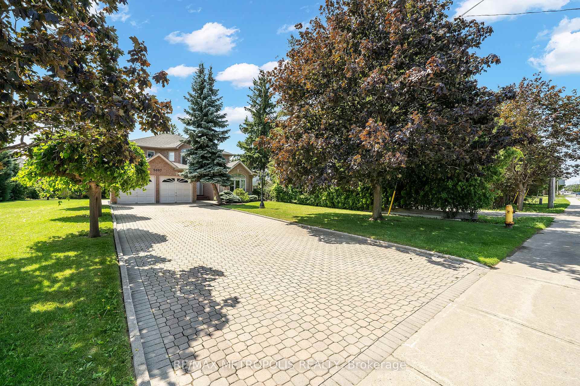 Photo 3 of 5097 14th Avenue, Markham, Milliken Mills East — HOMEH