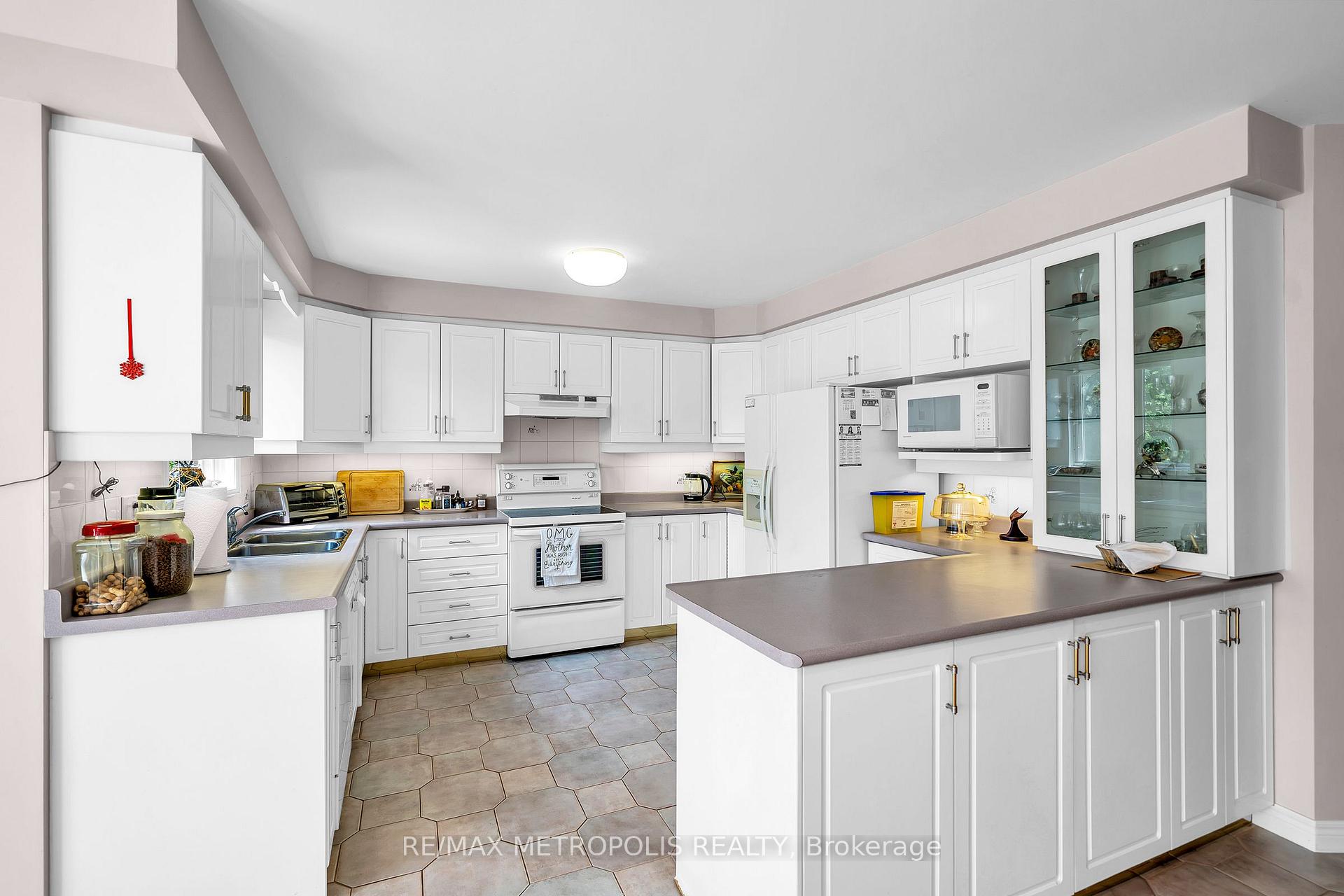 Photo 14 of 5097 14th Avenue, Markham, Milliken Mills East — HOMEH