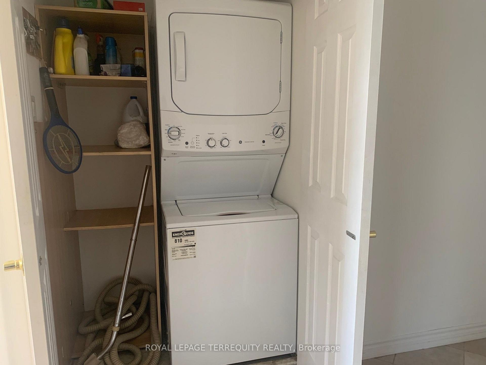 Photo 18 of 30 Gihon Spring Drive, Etobicoke, Mount Olive-Silverstone-Jamestown — HOMEH