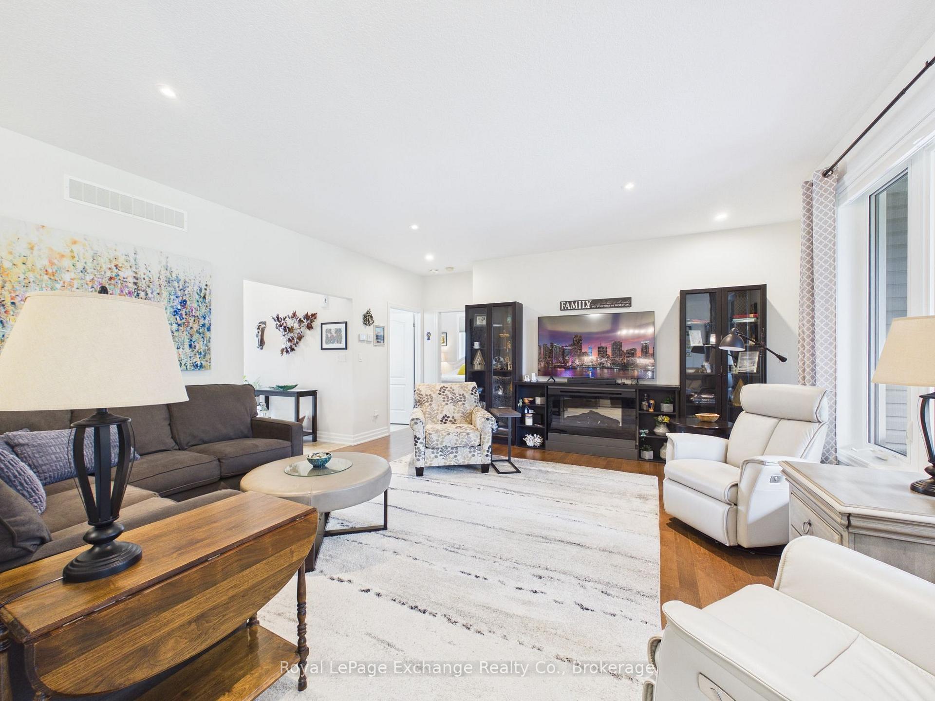 Photo 8 of 206 Gregor Drive, Huron-Kinloss — HOMEH