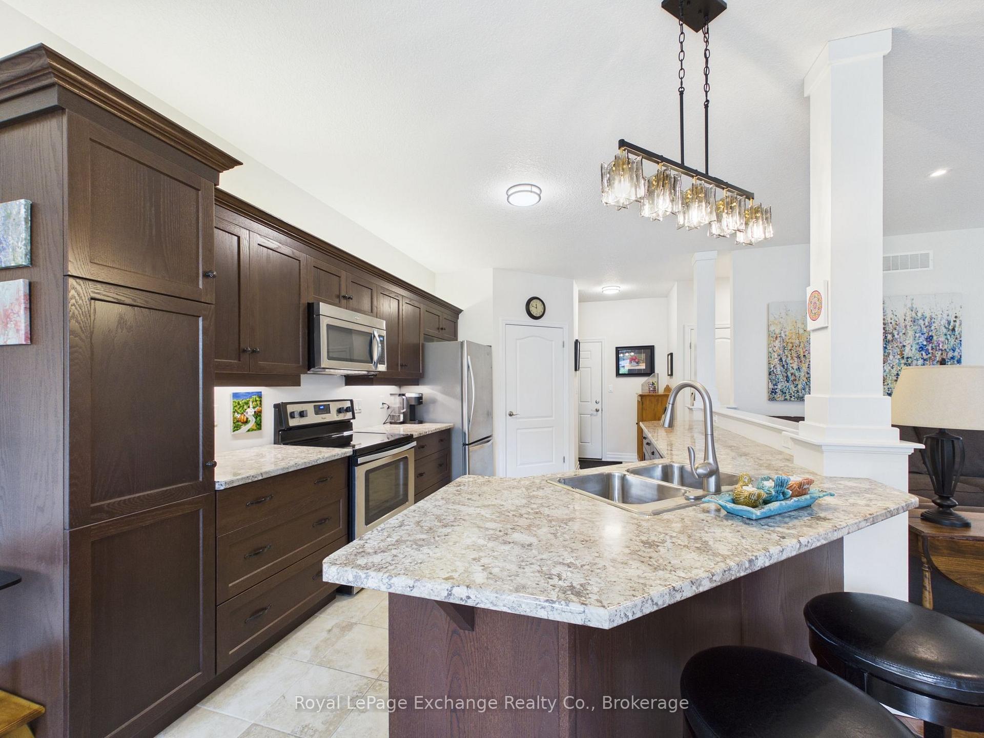 Photo 10 of 206 Gregor Drive, Huron-Kinloss — HOMEH