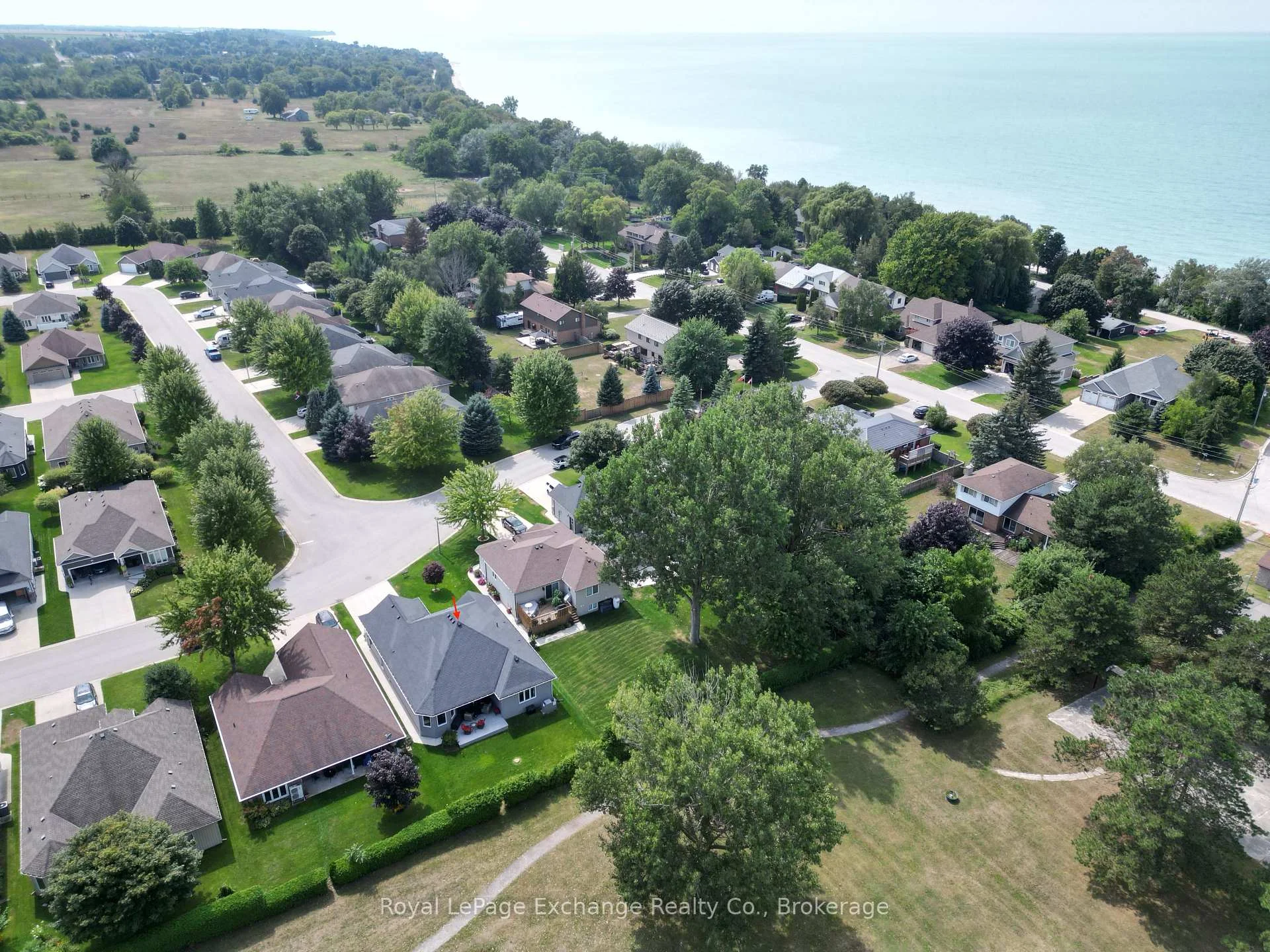 Photo 36 of 206 Gregor Drive, Huron-Kinloss — HOMEH