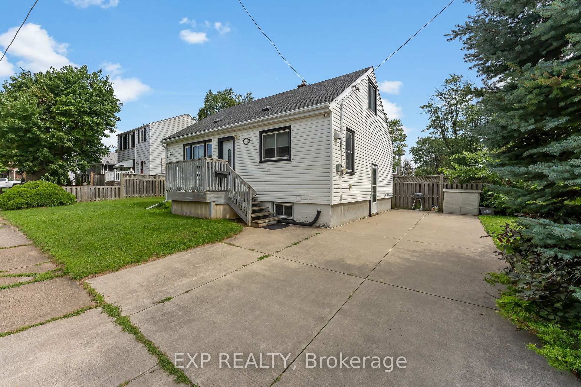 Photo 2 of 6304 Finlay Avenue, Niagara Falls, Dorchester — HOMEH