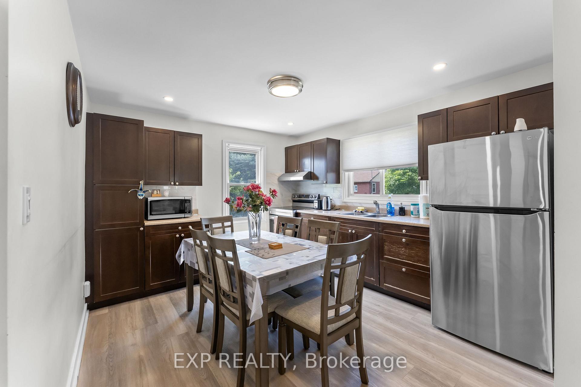 Photo 12 of 6304 Finlay Avenue, Niagara Falls, Dorchester — HOMEH