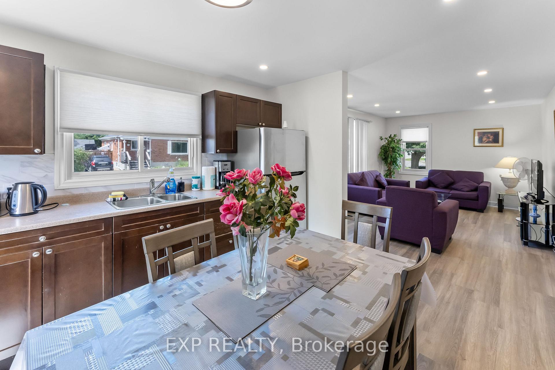 Photo 15 of 6304 Finlay Avenue, Niagara Falls, Dorchester — HOMEH
