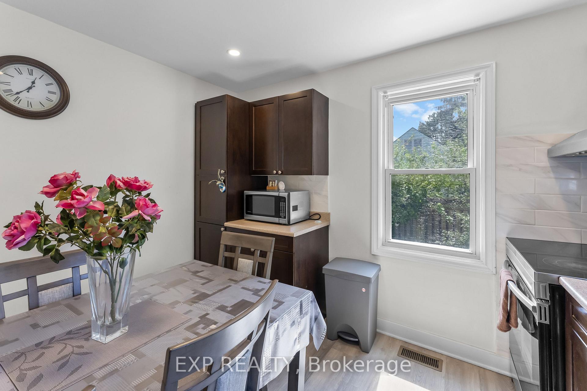 Photo 17 of 6304 Finlay Avenue, Niagara Falls, Dorchester — HOMEH