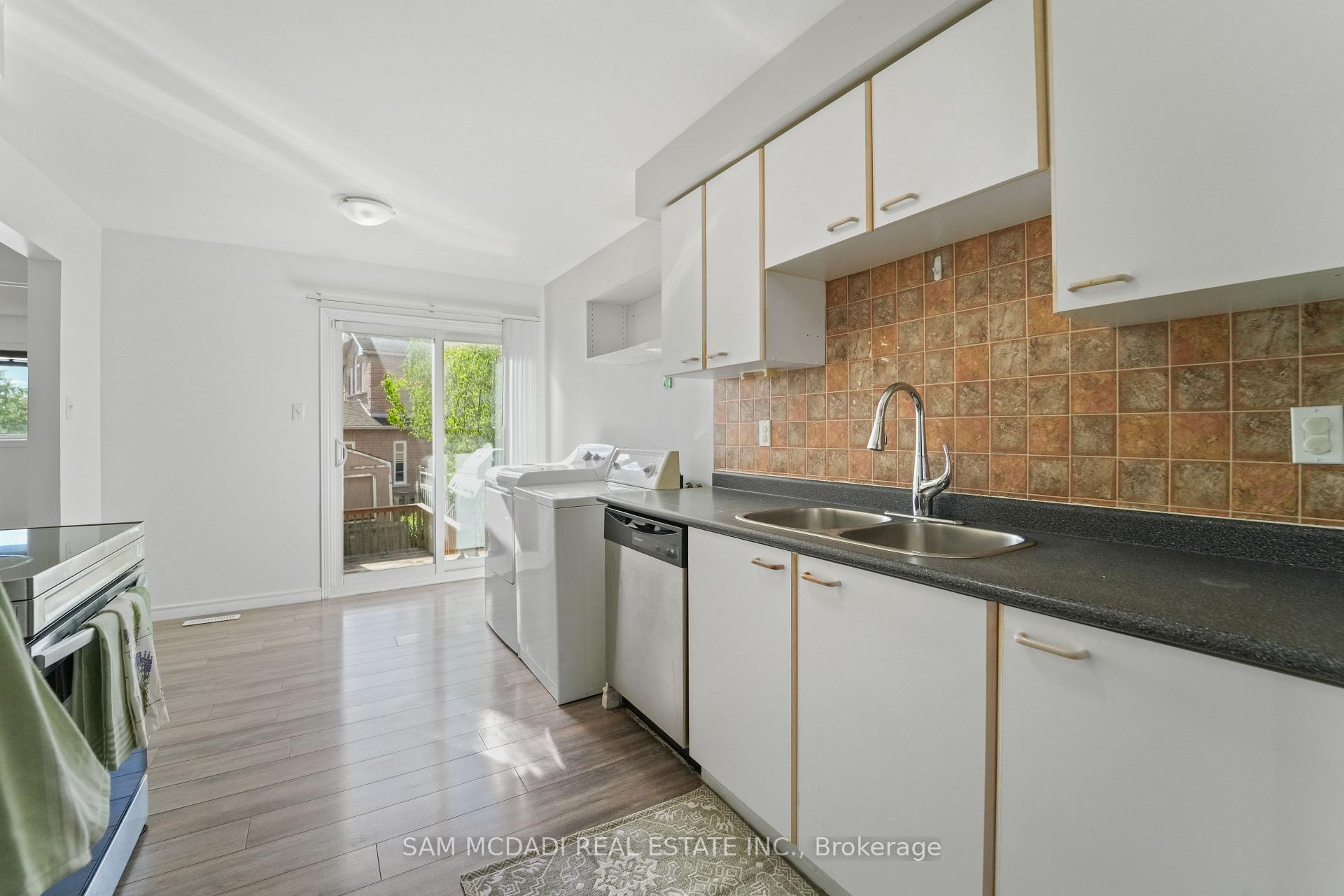 Photo 7 of 87 Rundle Crescent, Barrie, Holly — HOMEH