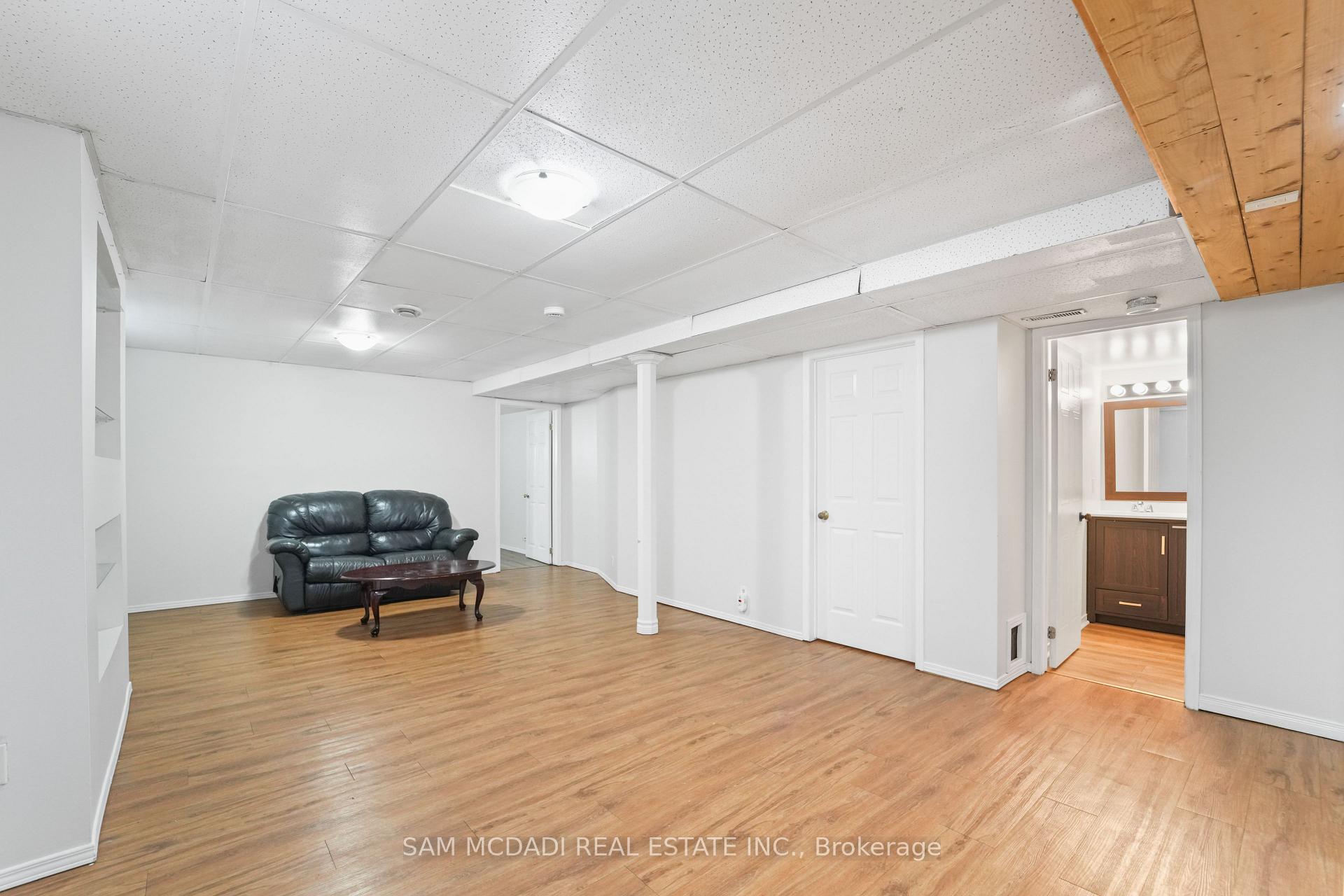 Photo 15 of 87 Rundle Crescent, Barrie, Holly — HOMEH