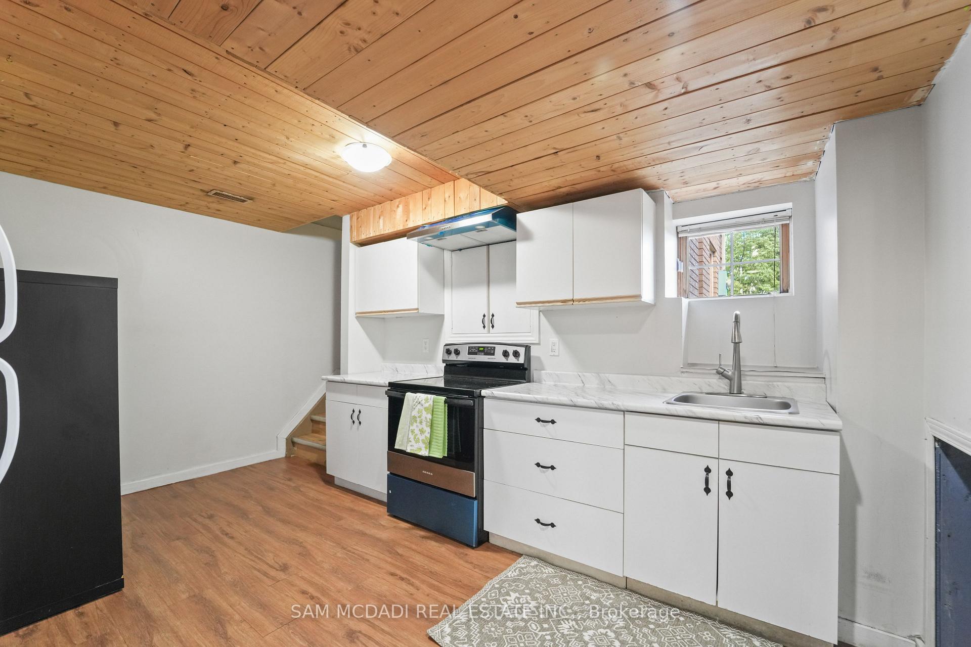 Photo 22 of 87 Rundle Crescent, Barrie, Holly — HOMEH