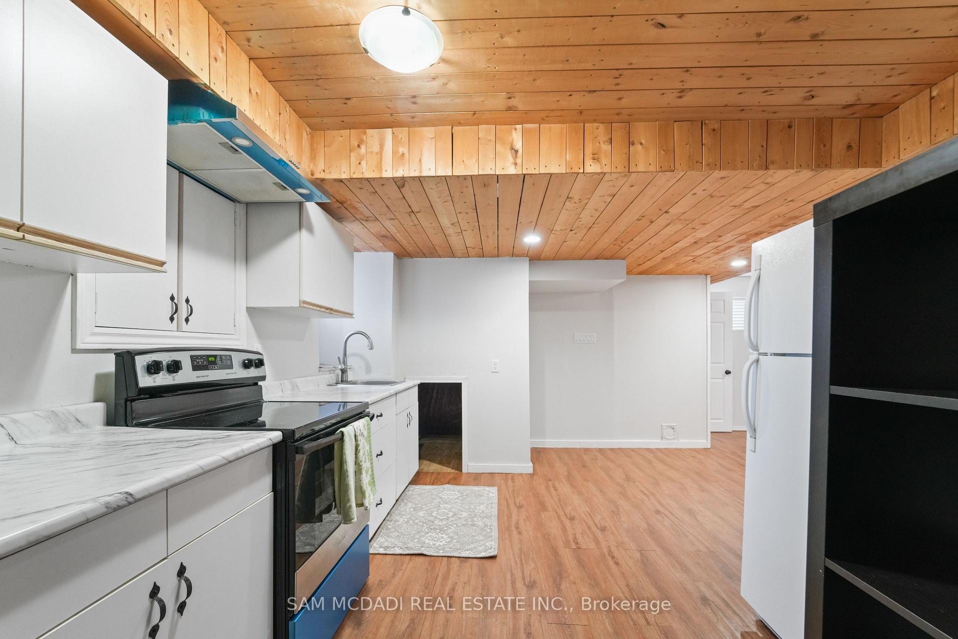 Photo 23 of 87 Rundle Crescent, Barrie, Holly — HOMEH