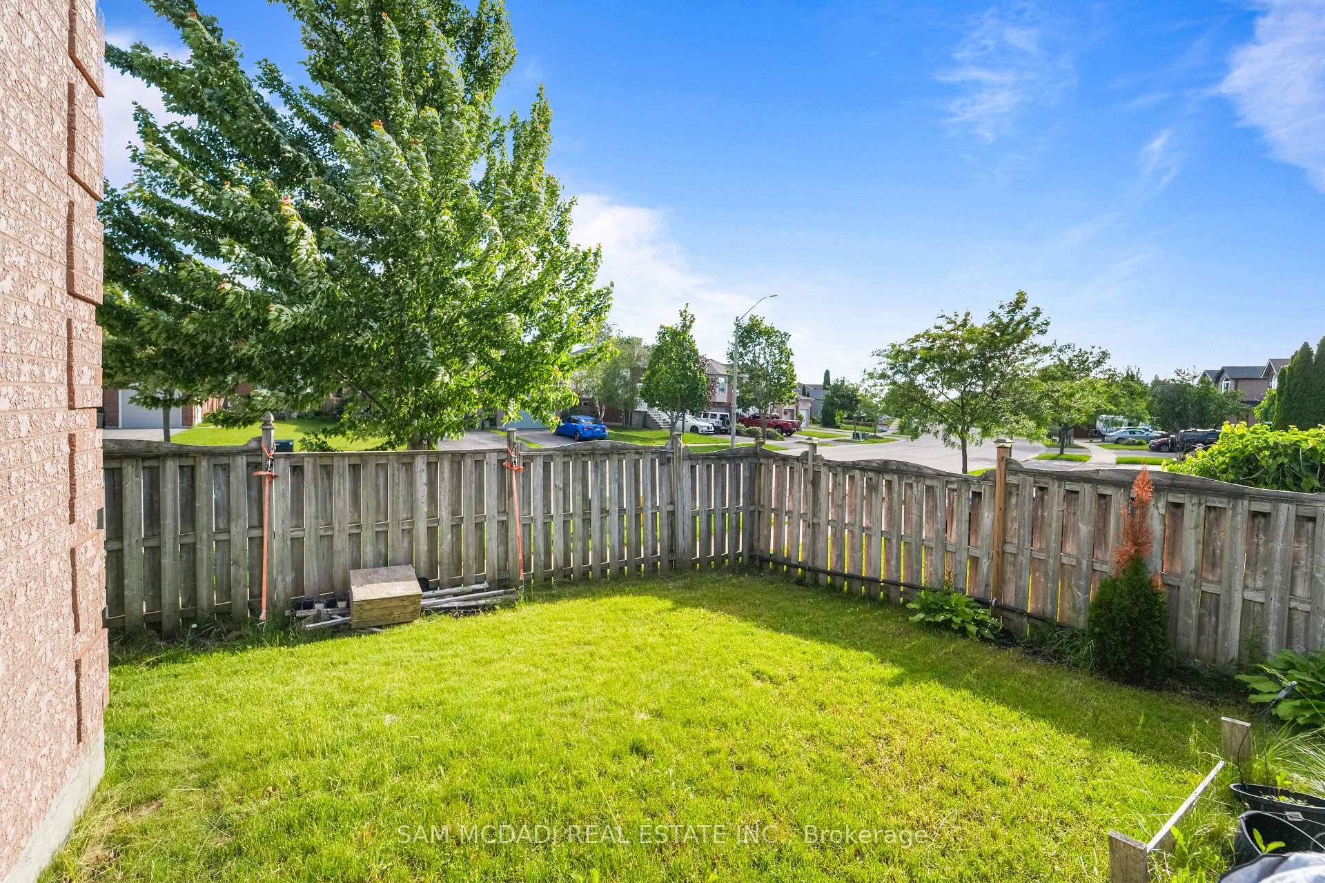 Photo 29 of 87 Rundle Crescent, Barrie, Holly — HOMEH