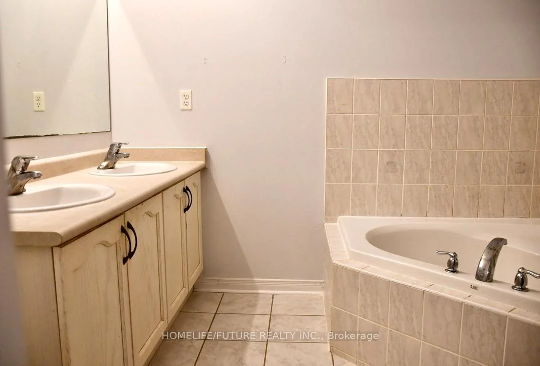 Photo 15 of Unit Main & 2nd, 78 Jack Monkman Crescent, Markham, Cedarwood — HOMEH