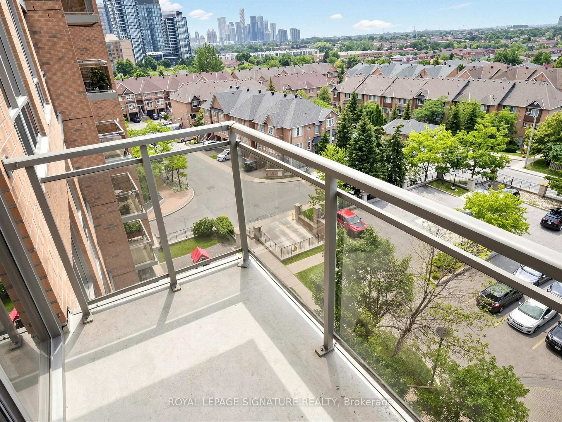 Photo 32 of Unit 708, 55 Strathaven Drive, Mississauga, Hurontario — HOMEH