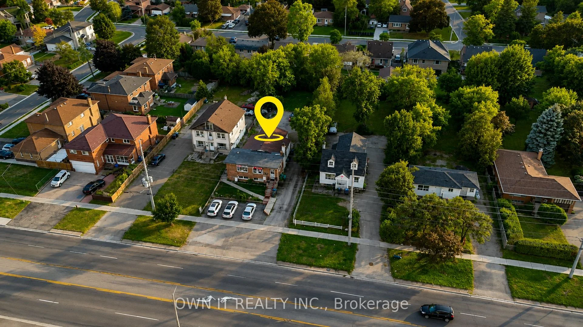 Photo 5 of 7104 Goreway Drive, Mississauga, Malton — HOMEH