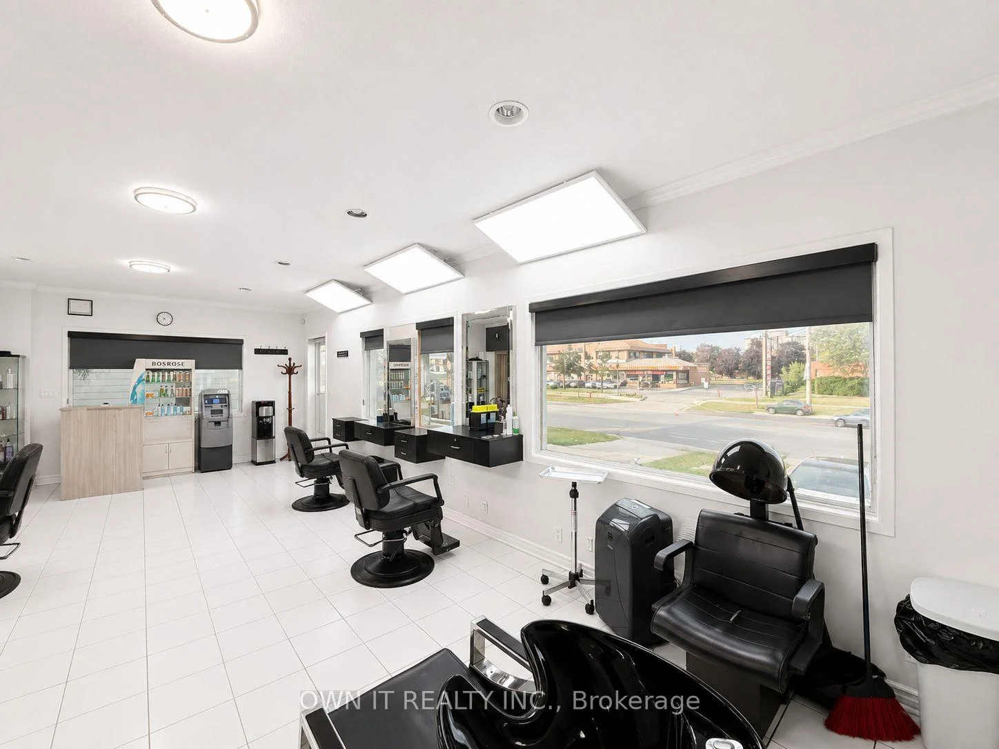 Photo 6 of 7104 Goreway Drive, Mississauga, Malton — HOMEH