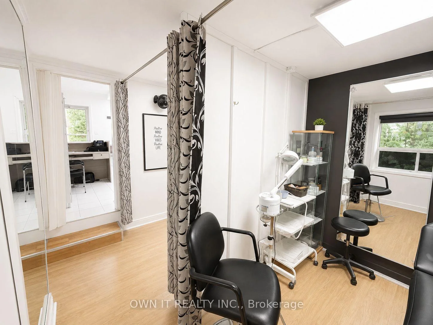 Photo 31 of 7104 Goreway Drive, Mississauga, Malton — HOMEH