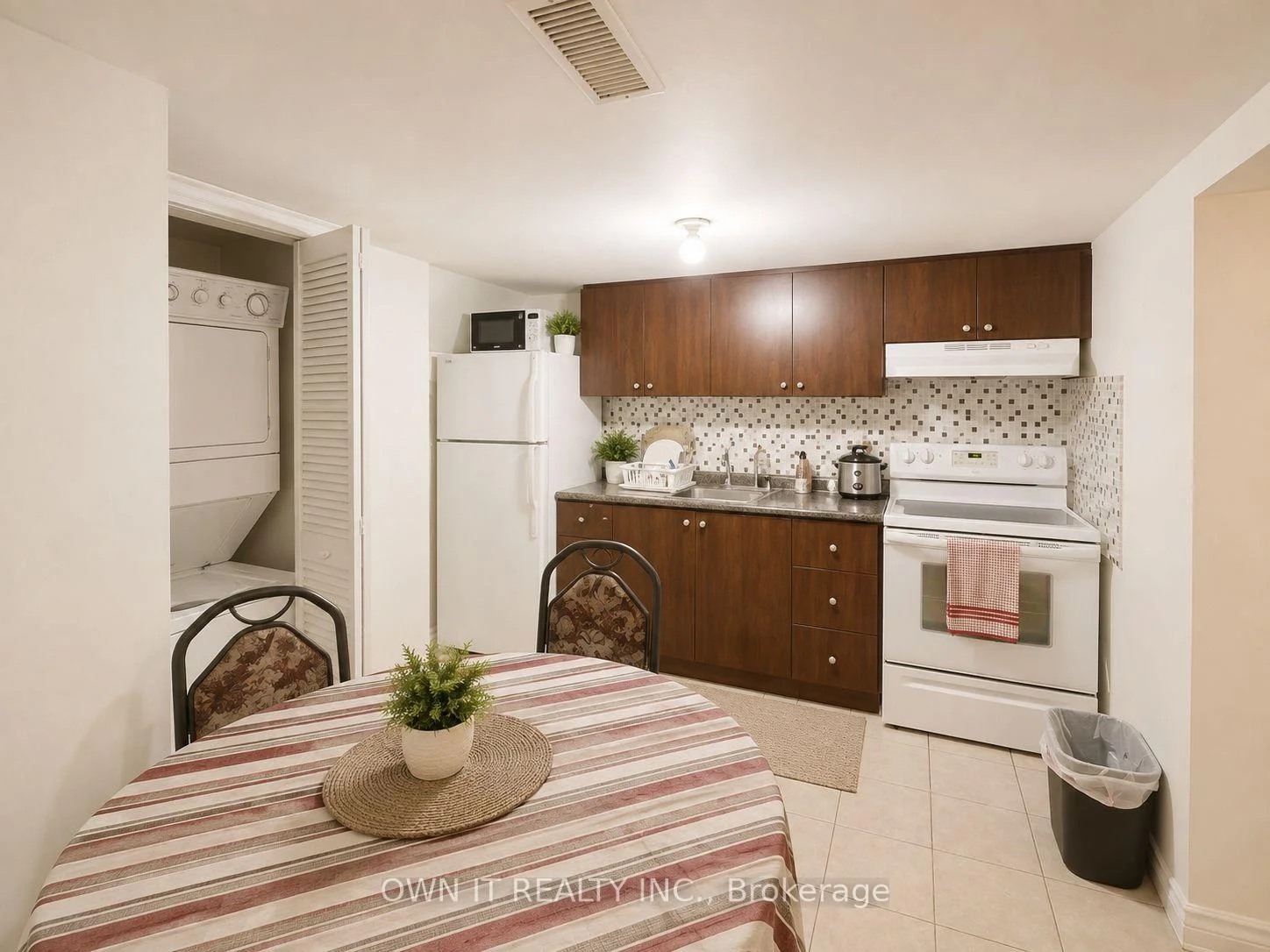 Photo 32 of 7104 Goreway Drive, Mississauga, Malton — HOMEH