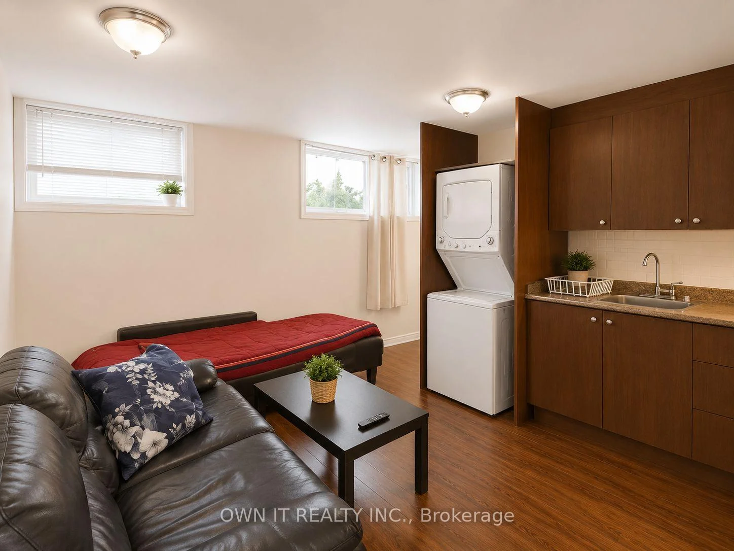 Photo 35 of 7104 Goreway Drive, Mississauga, Malton — HOMEH