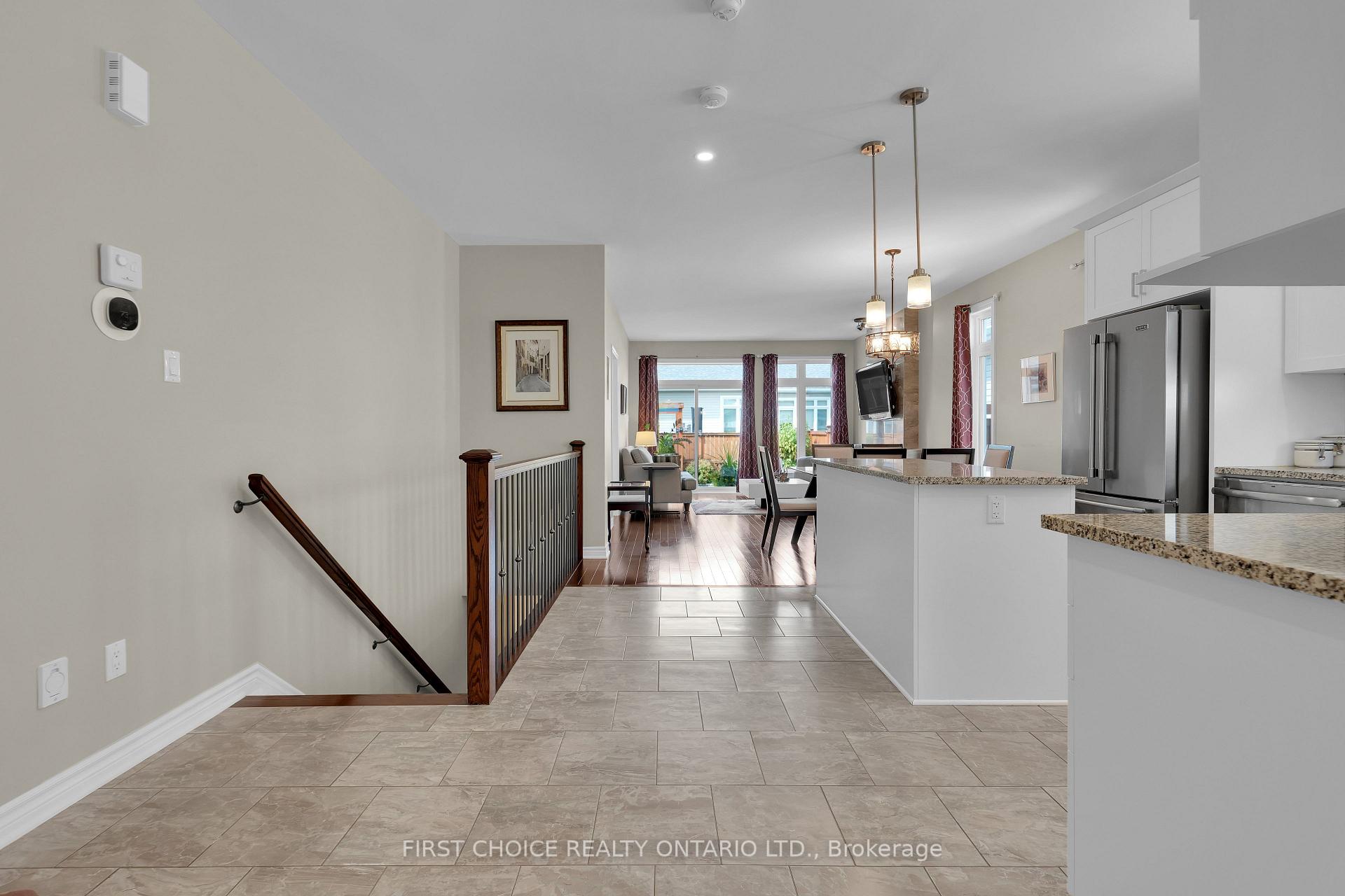 Photo 7 of 550 Silverbell Crescent, Ottawa, Blossom Park/Kemp Park/Findlay Creek — HOMEH