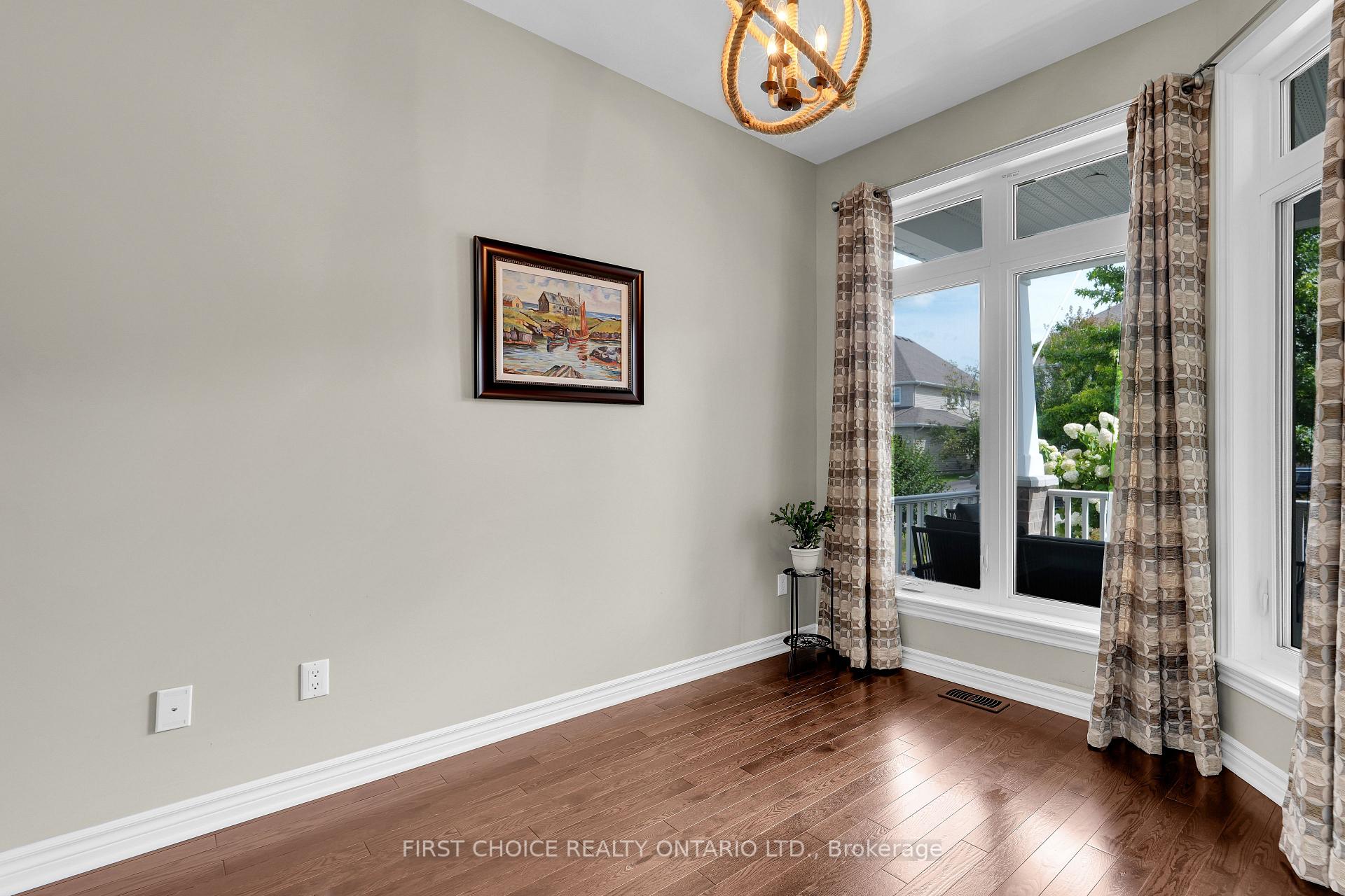 Photo 8 of 550 Silverbell Crescent, Ottawa, Blossom Park/Kemp Park/Findlay Creek — HOMEH