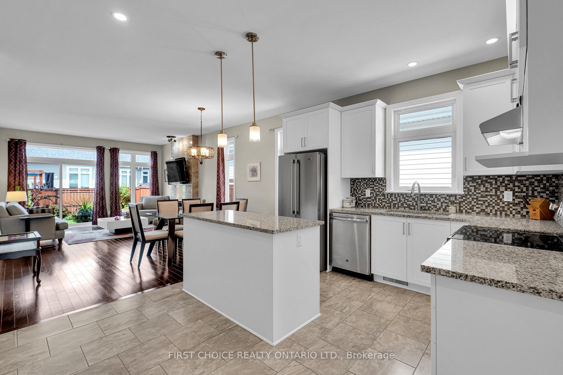 Photo 12 of 550 Silverbell Crescent, Ottawa, Blossom Park/Kemp Park/Findlay Creek — HOMEH