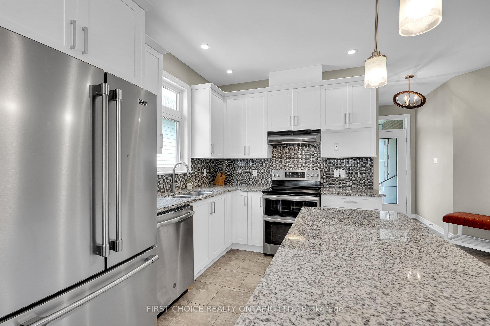 Photo 14 of 550 Silverbell Crescent, Ottawa, Blossom Park/Kemp Park/Findlay Creek — HOMEH