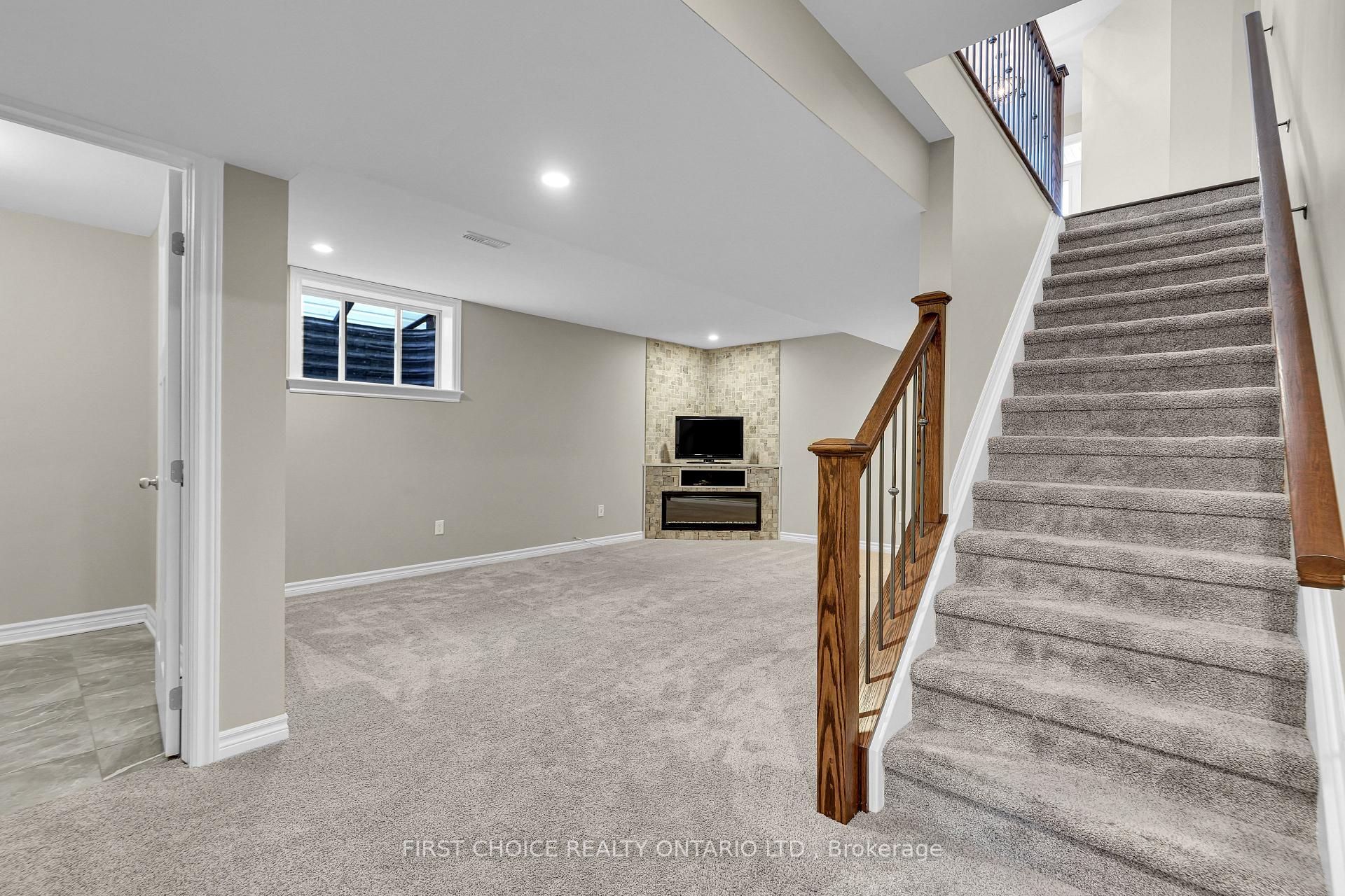 Photo 28 of 550 Silverbell Crescent, Ottawa, Blossom Park/Kemp Park/Findlay Creek — HOMEH