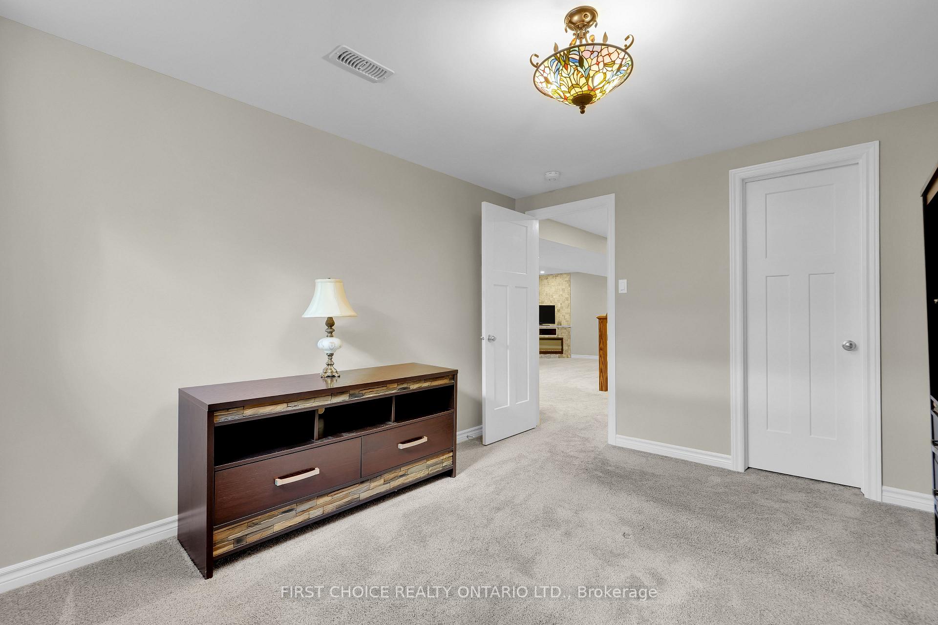 Photo 35 of 550 Silverbell Crescent, Ottawa, Blossom Park/Kemp Park/Findlay Creek — HOMEH