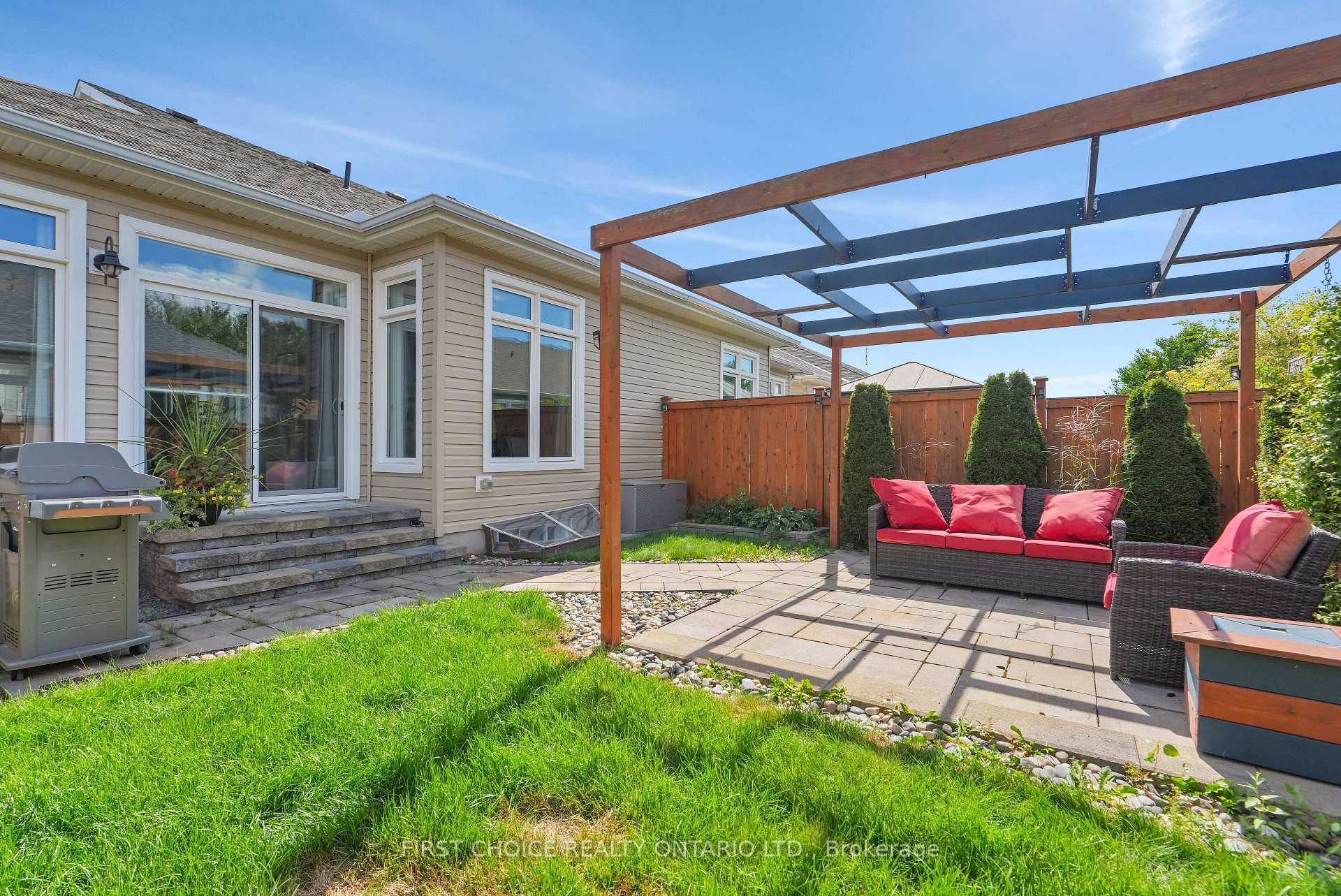 Photo 39 of 550 Silverbell Crescent, Ottawa, Blossom Park/Kemp Park/Findlay Creek — HOMEH