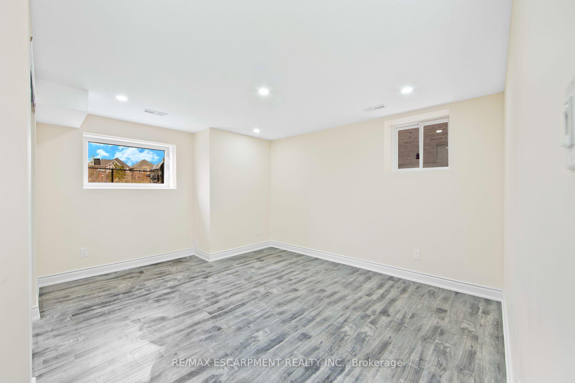 Photo 3 of Unit Bsmnt, 307 Hinton Terrace, Milton, Ford — HOMEH