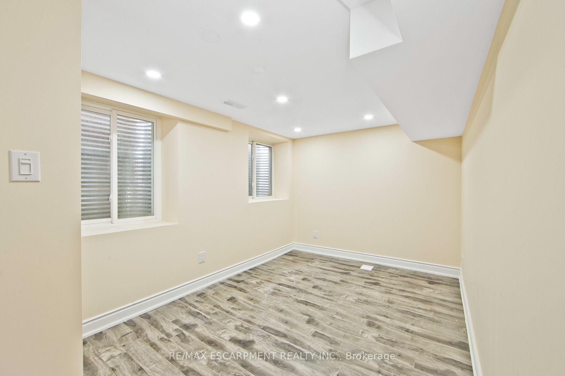 Photo 5 of Unit Bsmnt, 307 Hinton Terrace, Milton, Ford — HOMEH