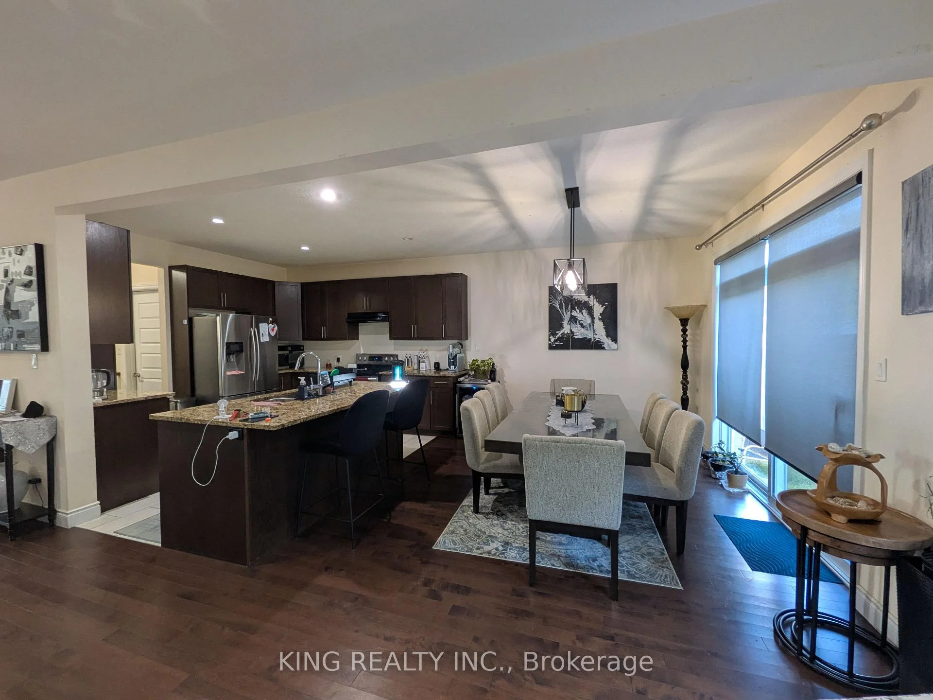 Photo 10 of 1624 Finley Crescent, London, North I — HOMEH