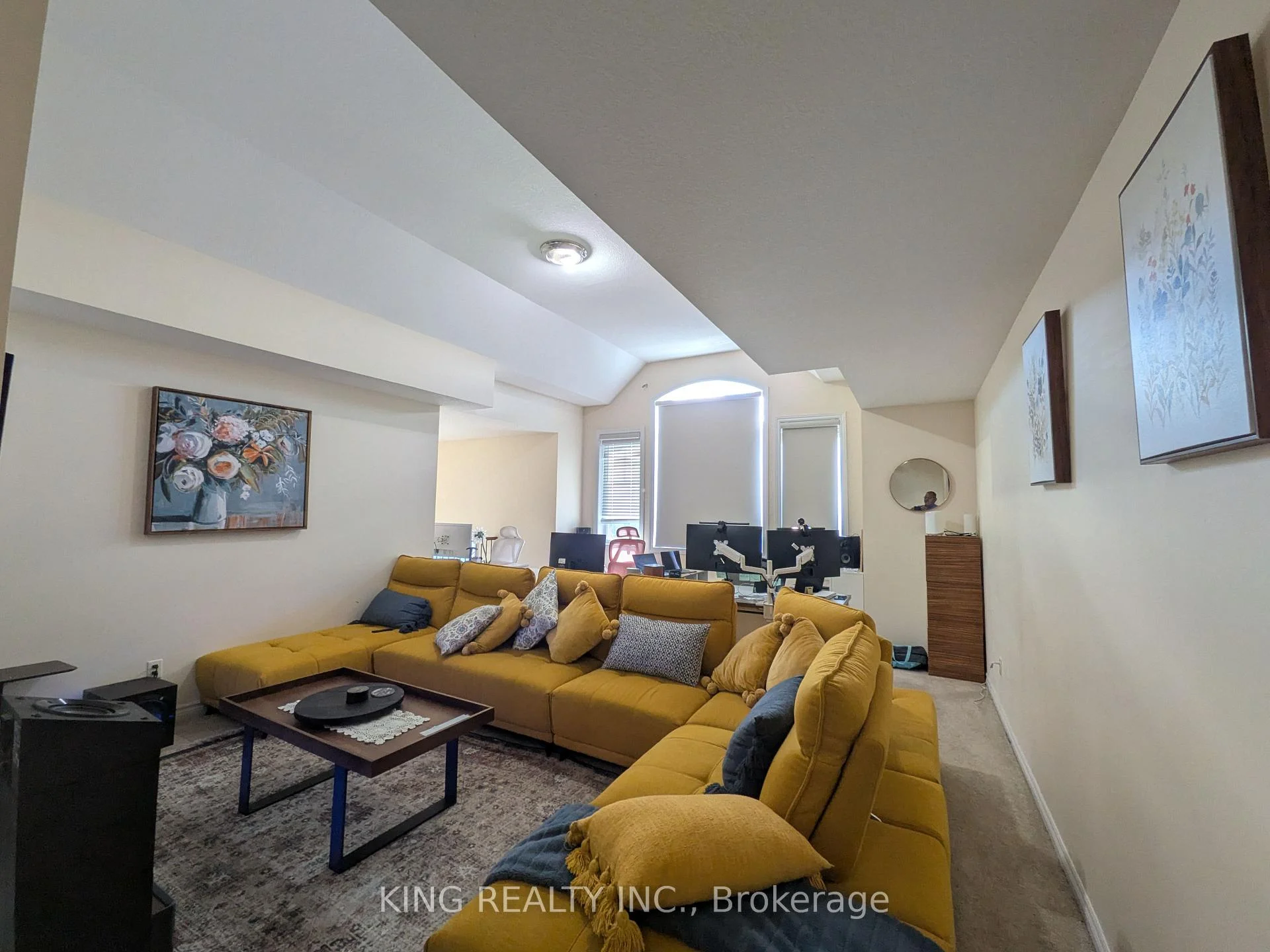 Photo 15 of 1624 Finley Crescent, London, North I — HOMEH