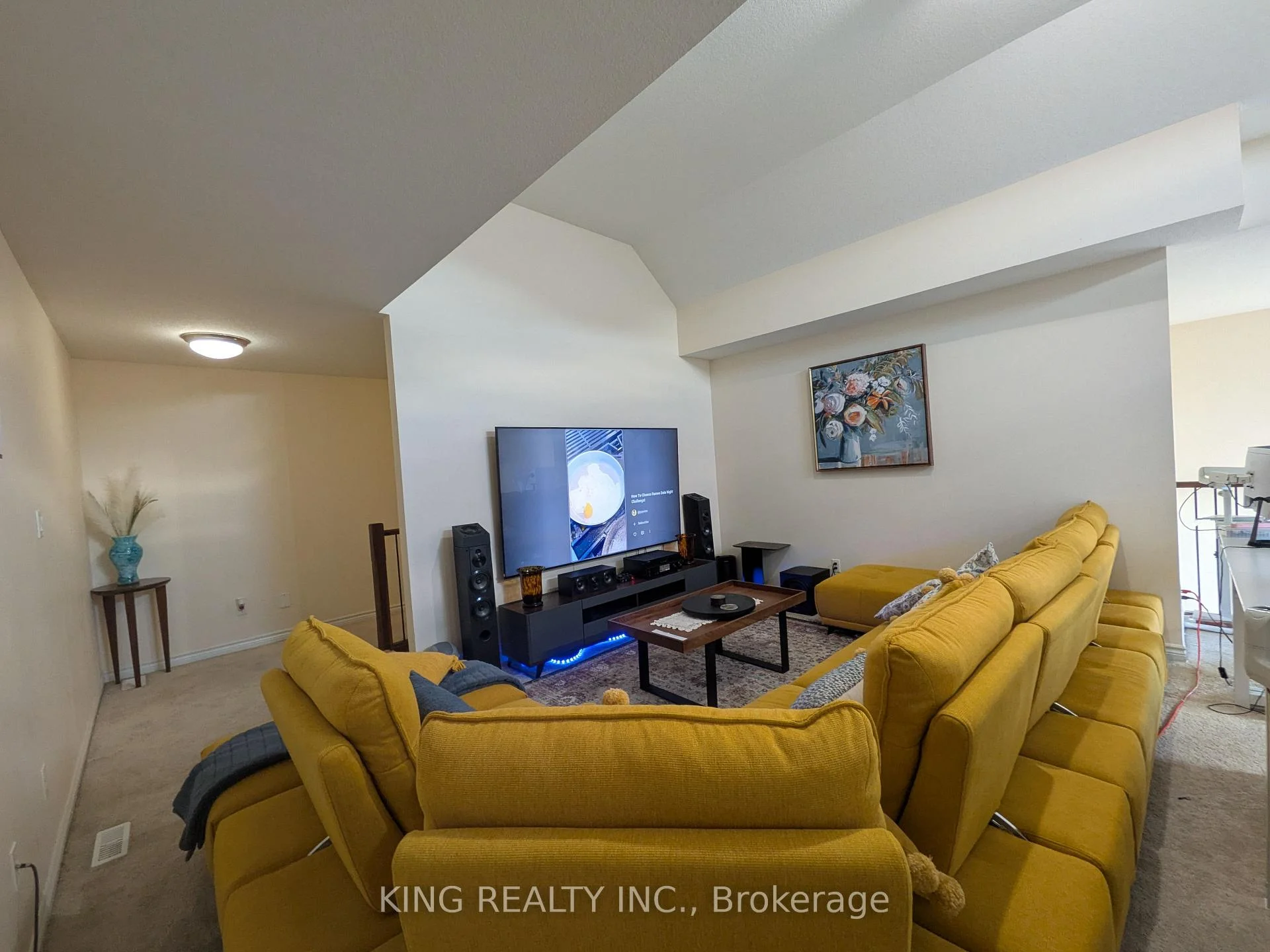 Photo 17 of 1624 Finley Crescent, London, North I — HOMEH