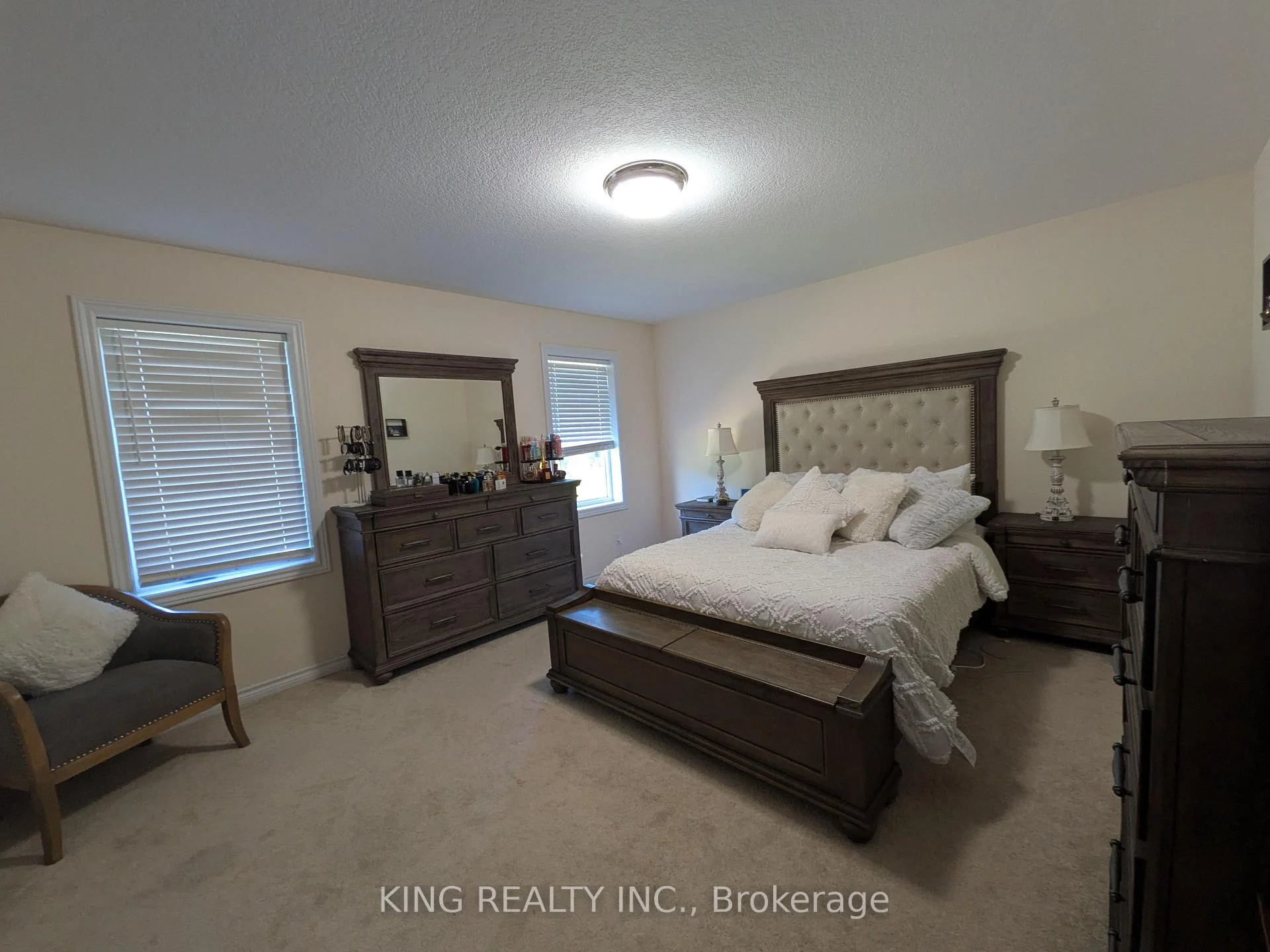 Photo 24 of 1624 Finley Crescent, London, North I — HOMEH