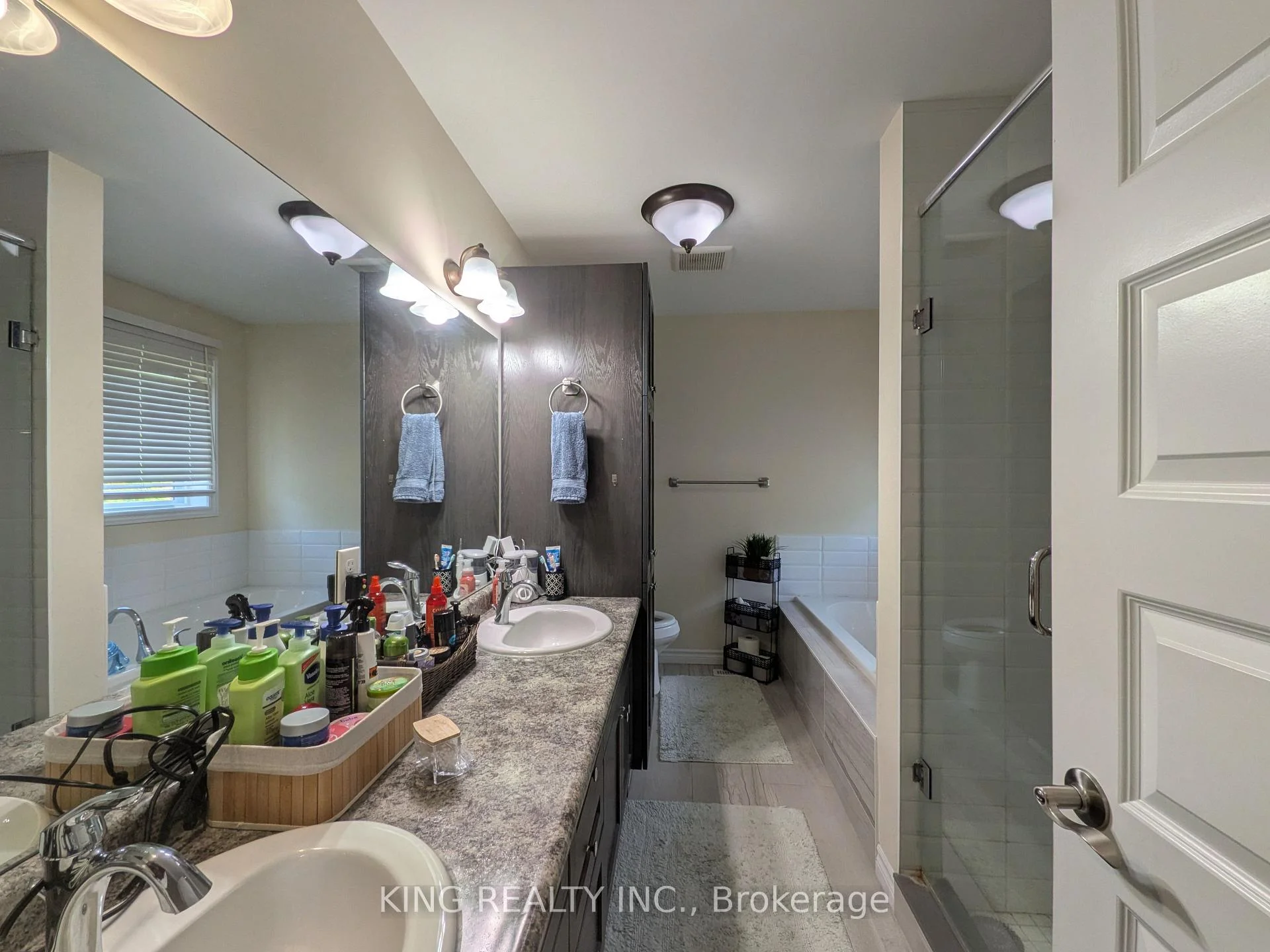 Photo 26 of 1624 Finley Crescent, London, North I — HOMEH