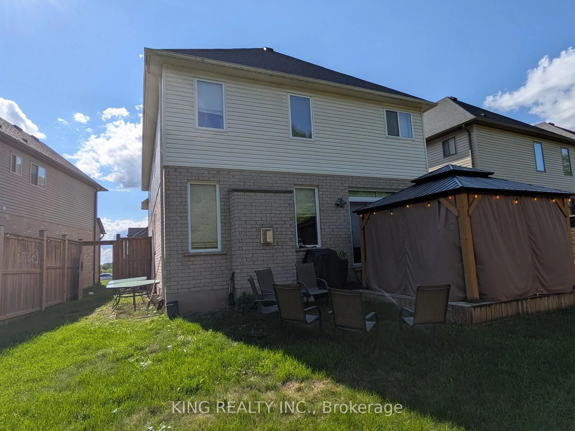 Photo 30 of 1624 Finley Crescent, London, North I — HOMEH