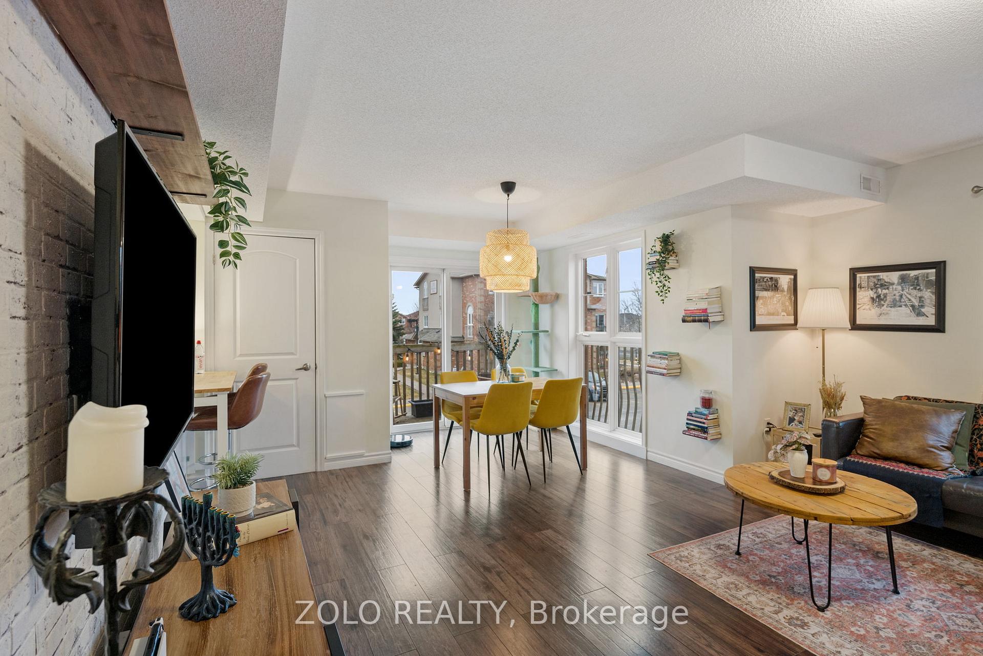 Photo 3 of Unit 2, 13 Cheltenham Road, Barrie, Georgian Drive — HOMEH