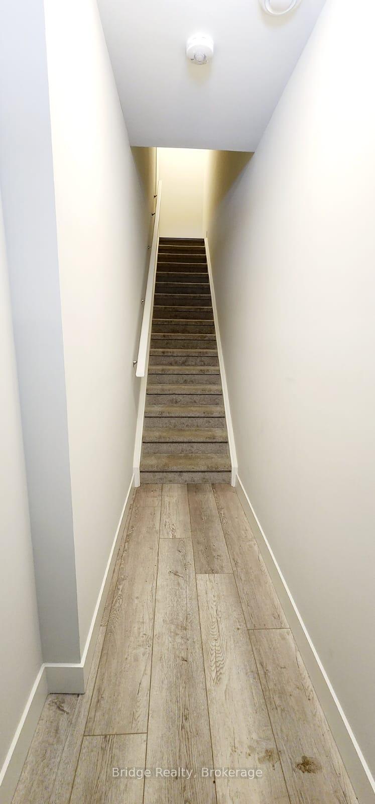 Photo 3 of Unit 11, 990 Deveron Crescent, London, South J — HOMEH