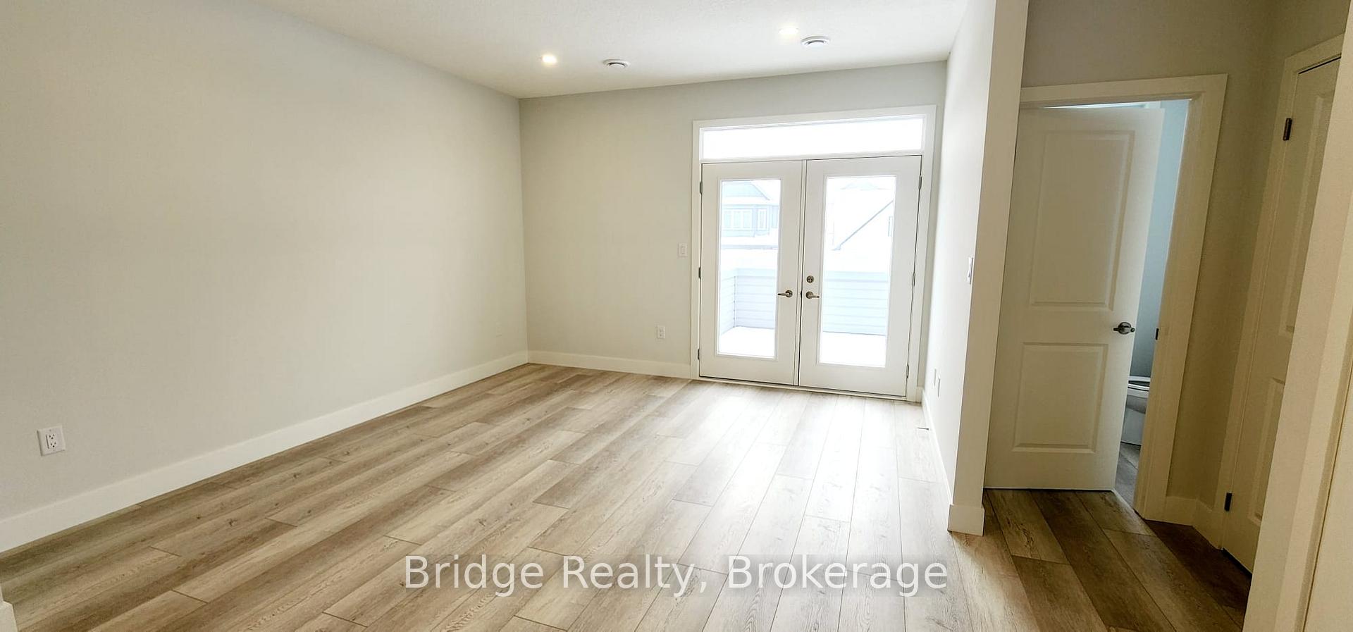 Photo 14 of Unit 11, 990 Deveron Crescent, London, South J — HOMEH