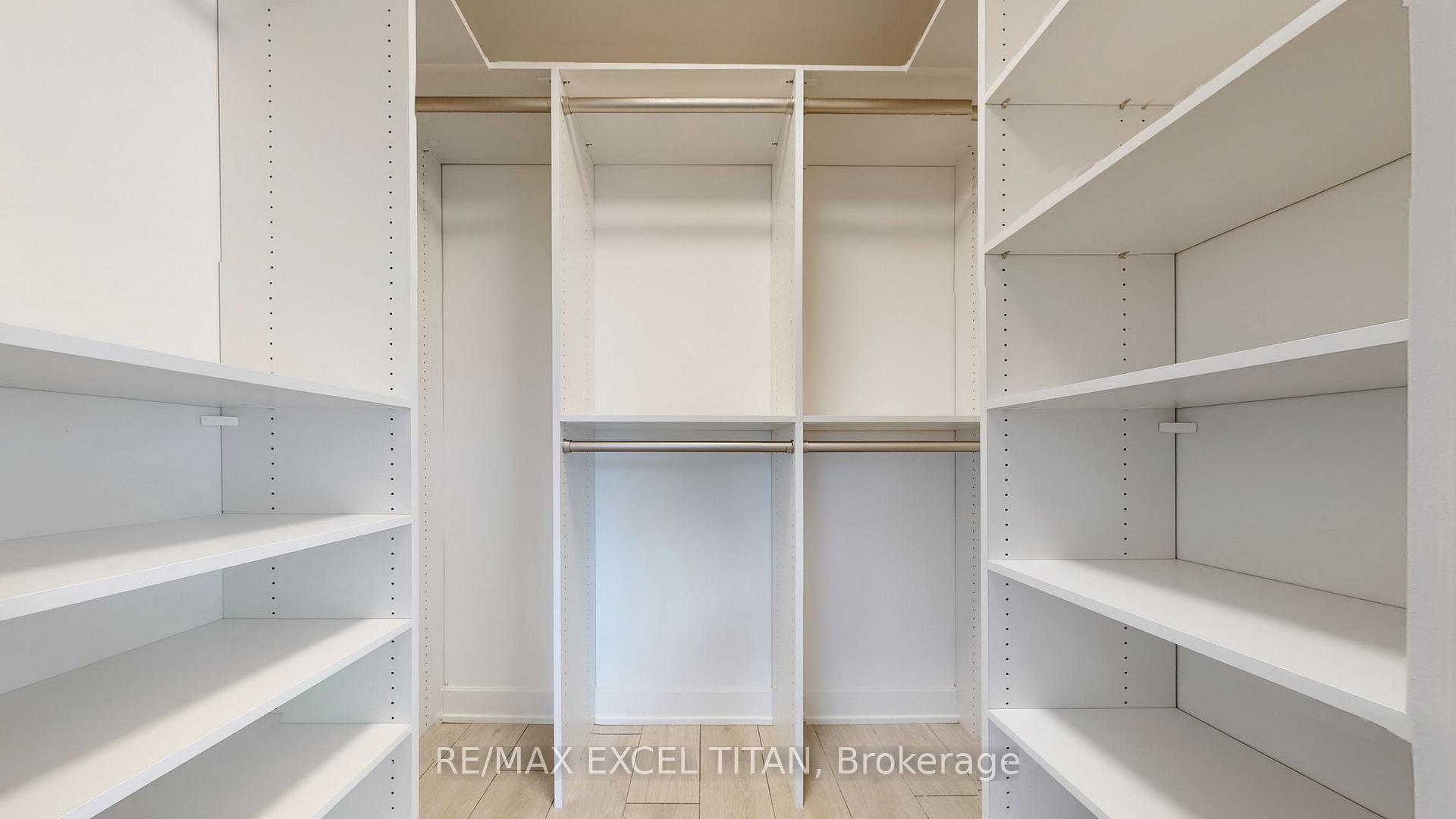Photo 8 of Unit 3304, 15 Mercer Street, Toronto, Waterfront Communities — HOMEH
