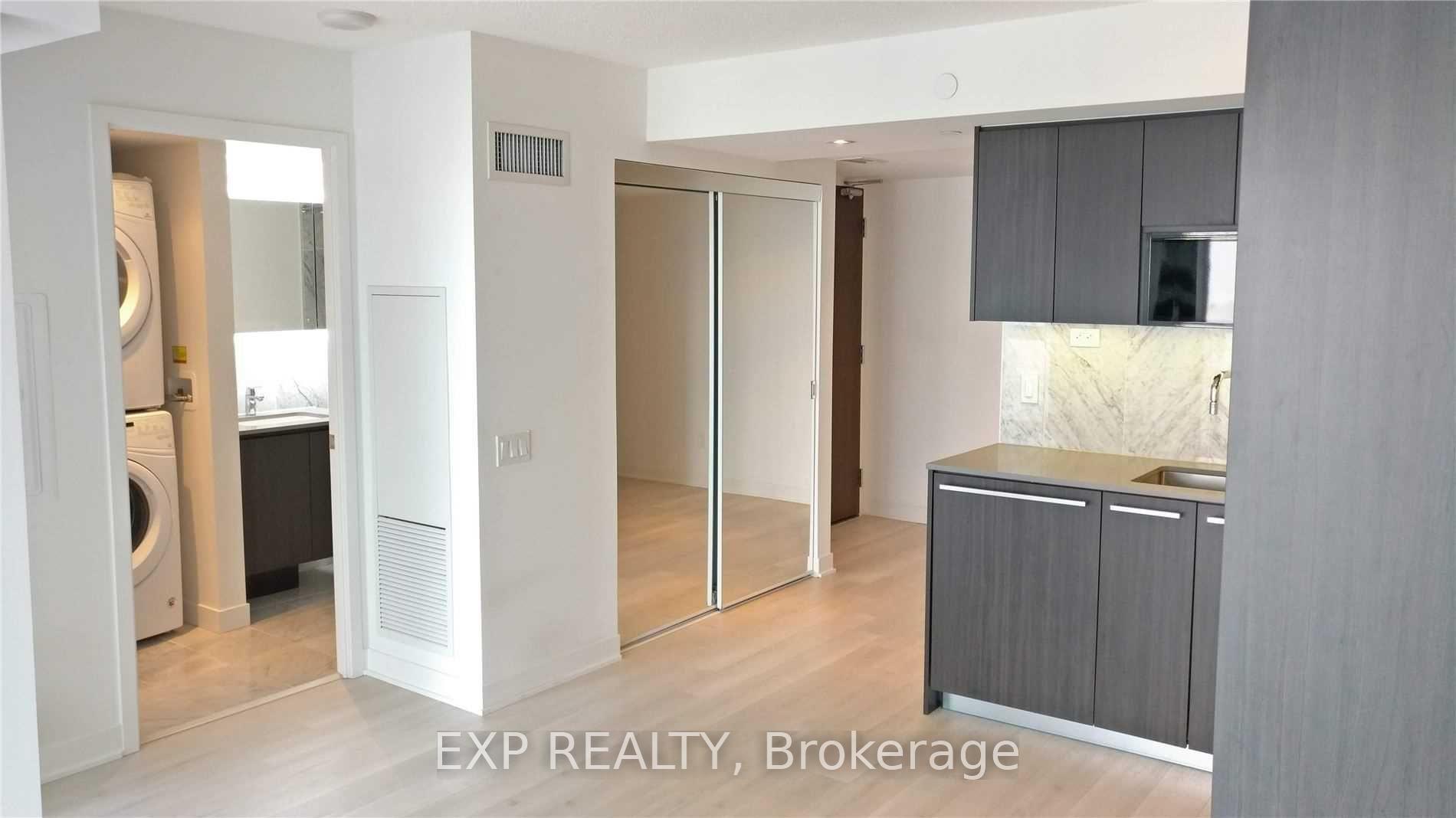Photo 14 of Unit 1901, 70 Queens Wharf Road, Toronto, Waterfront Communities — HOMEH
