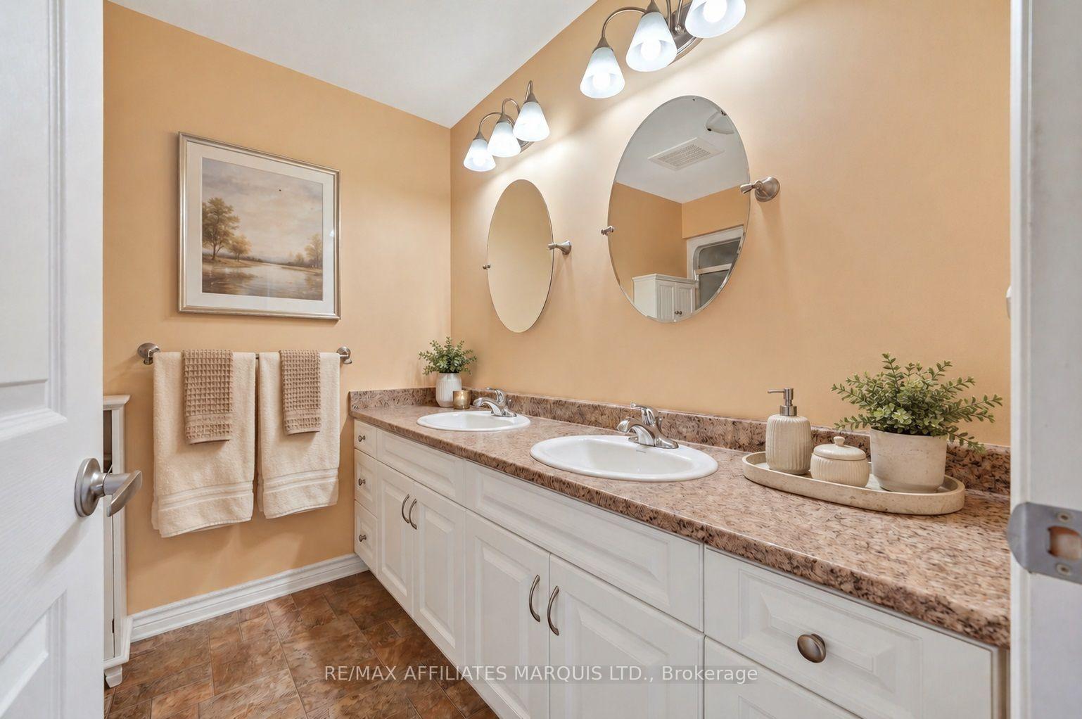 Photo 21 of Unit 401, 108 Second Street E, Cornwall, Cornwall — HOMEH