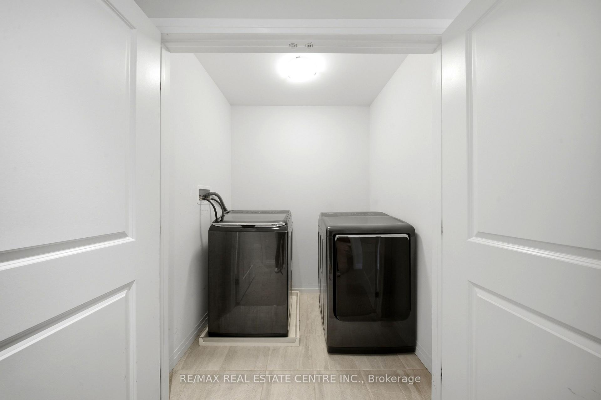 Photo 26 of Unit 37, 30 Times Square Boulevard, Hamilton, Stoney Creek — HOMEH