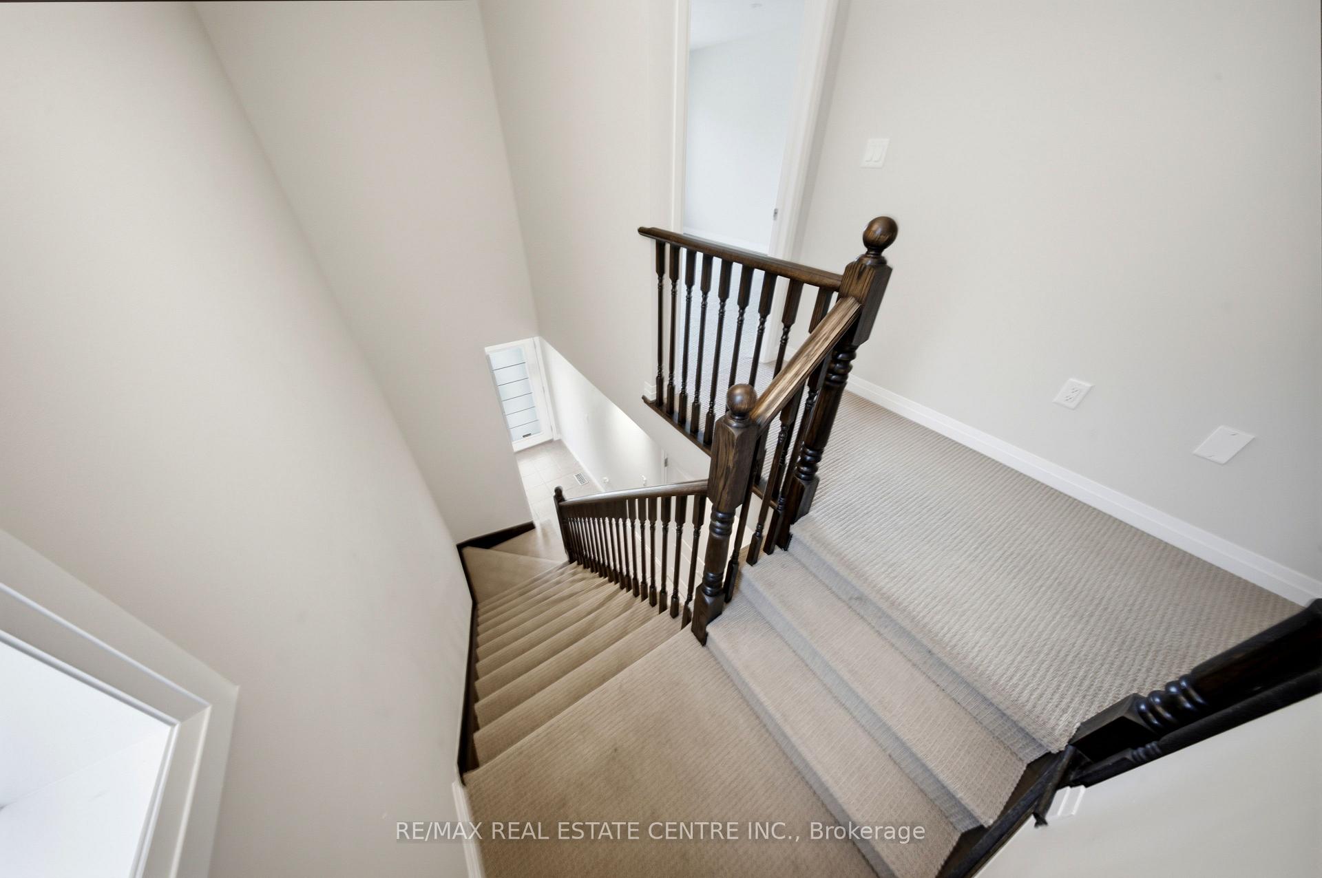 Photo 27 of Unit 37, 30 Times Square Boulevard, Hamilton, Stoney Creek — HOMEH