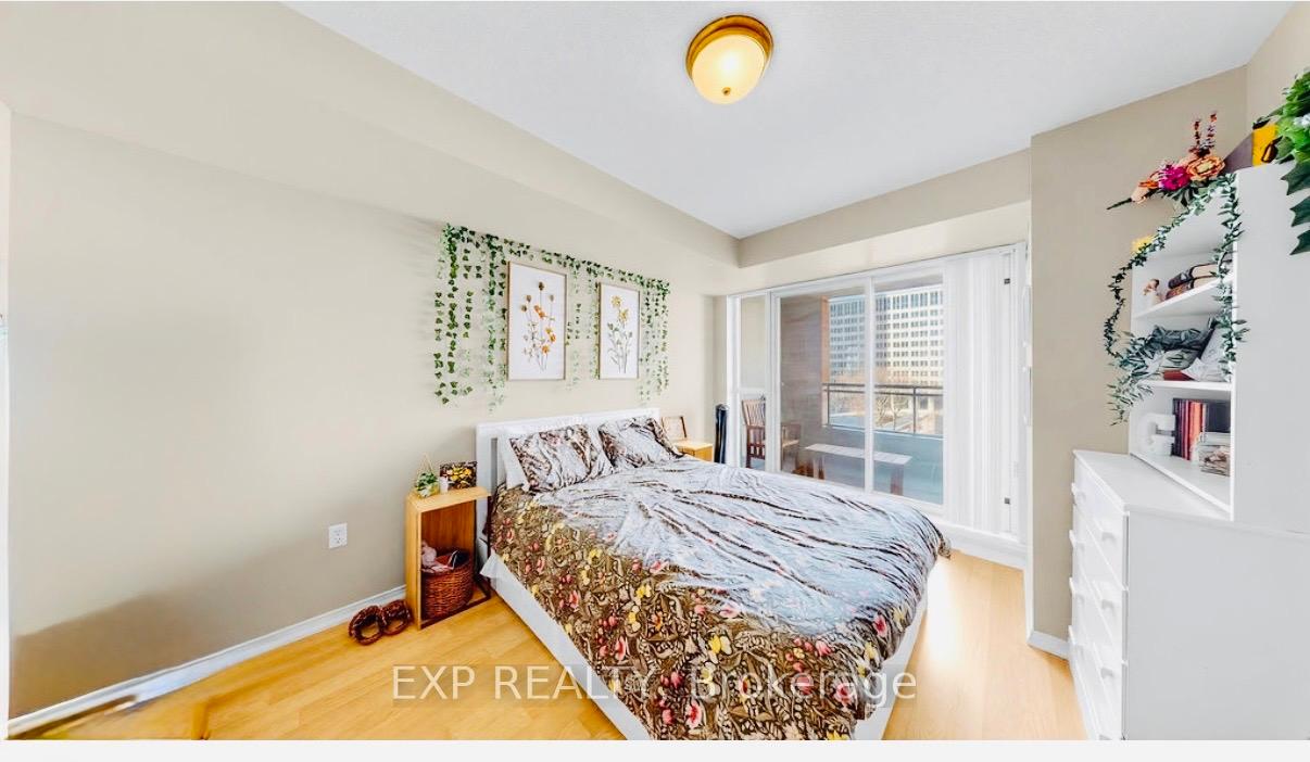 Photo 3 of Unit 607, 889 Bay Street, Toronto, Bay Street Corridor — HOMEH