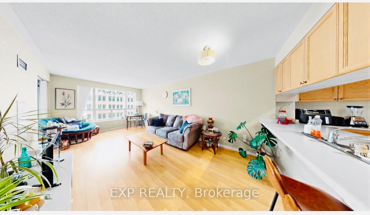 Photo 6 of Unit 607, 889 Bay Street, Toronto, Bay Street Corridor — HOMEH