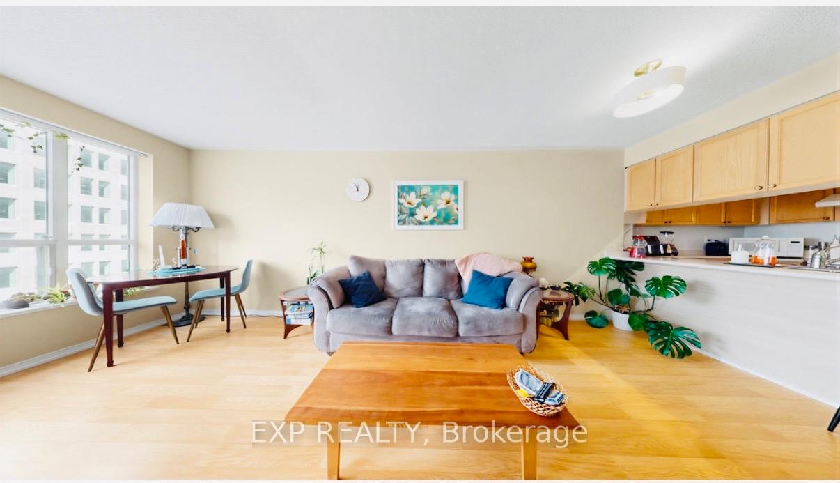 Photo 8 of Unit 607, 889 Bay Street, Toronto, Bay Street Corridor — HOMEH