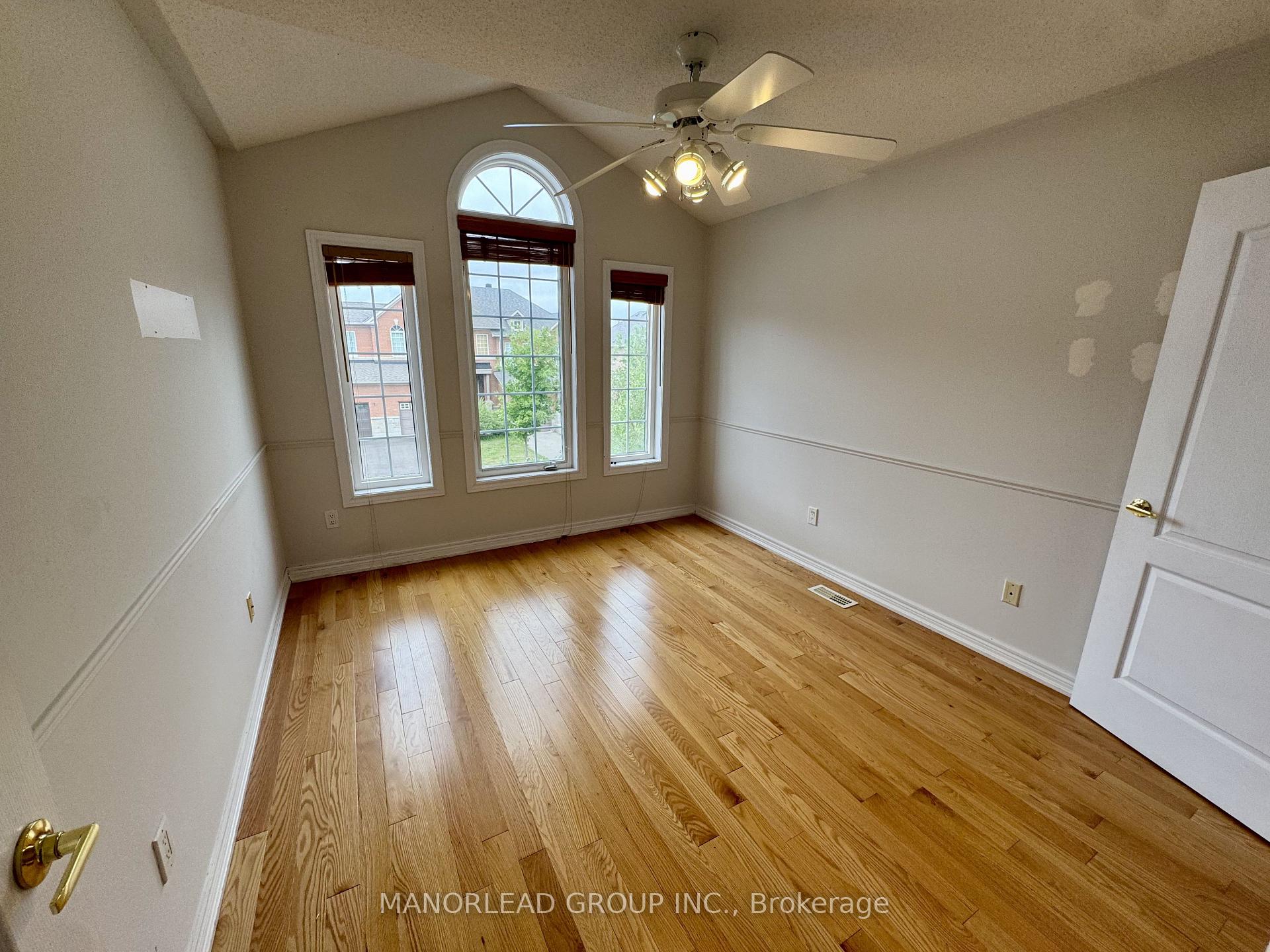Photo 10 of 91 Cabernet Road, Vaughan, Patterson — HOMEH