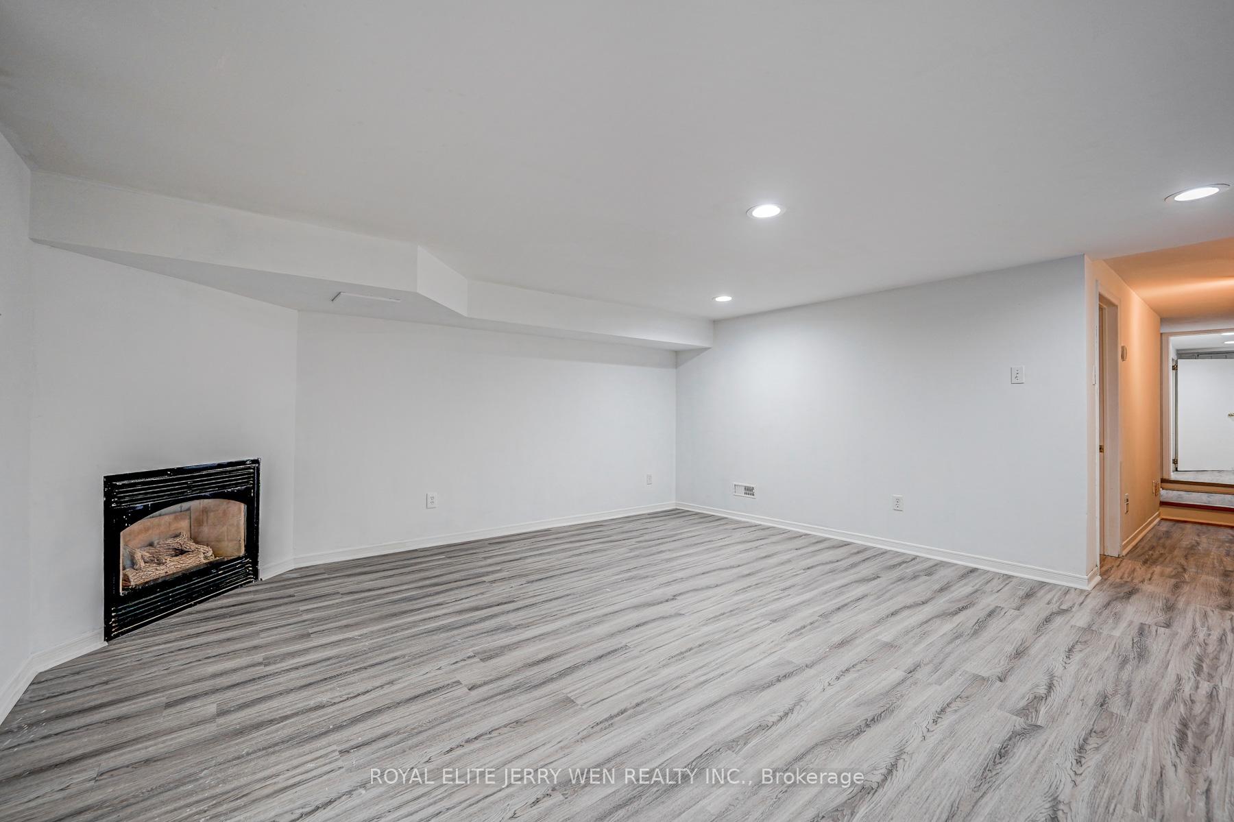 Photo 3 of Unit basemt, 171 Lawrence Avenue, Toronto, Lawrence Park South — HOMEH